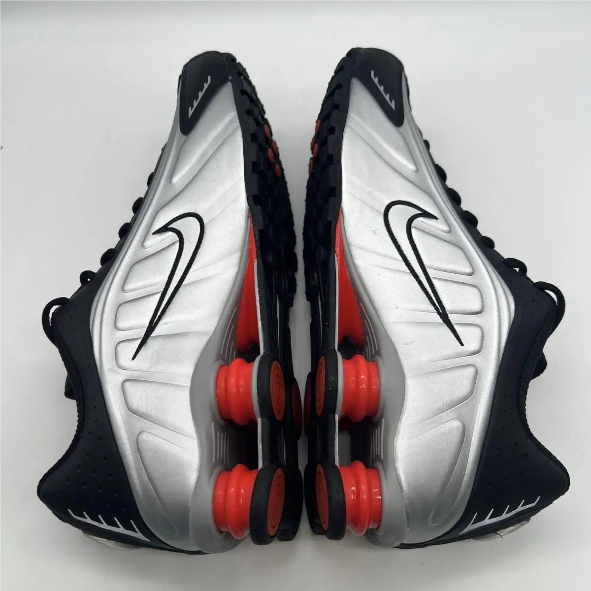 Nike shoes - Nike Shox R4 - Shox - HQ1988-002 - Silver, Manufacturer: Black/Metallic Silver 3