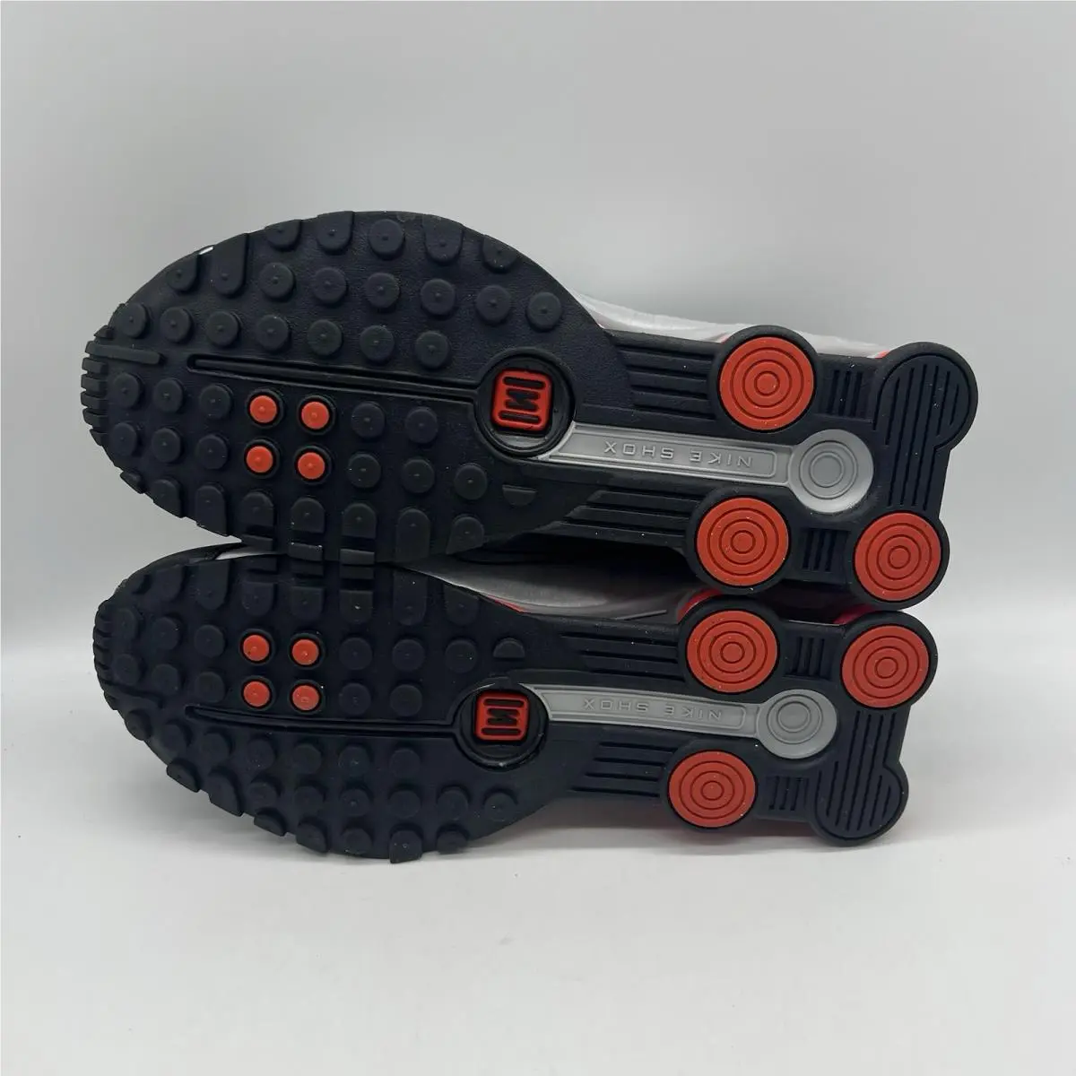 Nike shoes - Nike Shox R4 - Shox - HQ1988-002 - Silver, Manufacturer: Black/Metallic Silver 6
