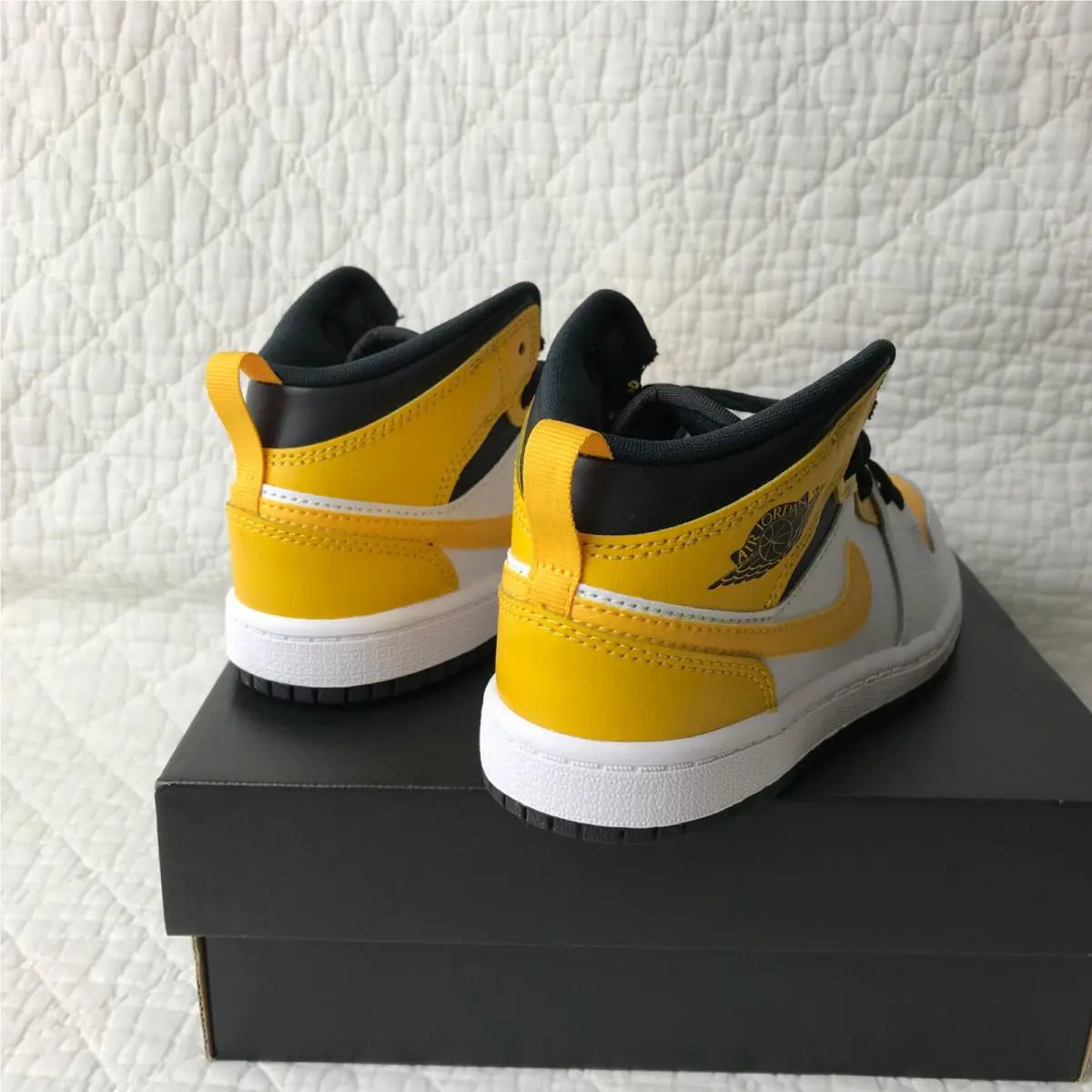 Nike shoes - Air Jordan 1 Mid - Air Mid - 640734-170 - White/University Gold-Black 8