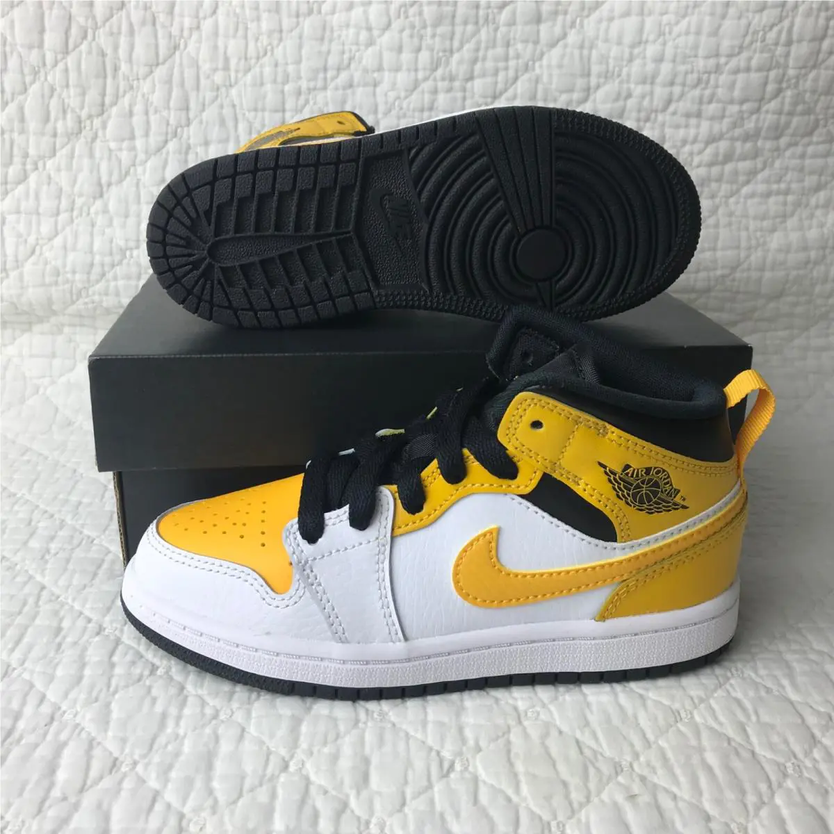 Nike shoes - Air Jordan 1 Mid - Air Mid - 640734-170 - White/University Gold-Black 2