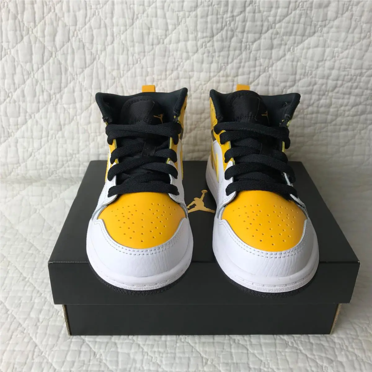 Nike shoes - Air Jordan 1 Mid - Air Mid - 640734-170 - White/University Gold-Black 3