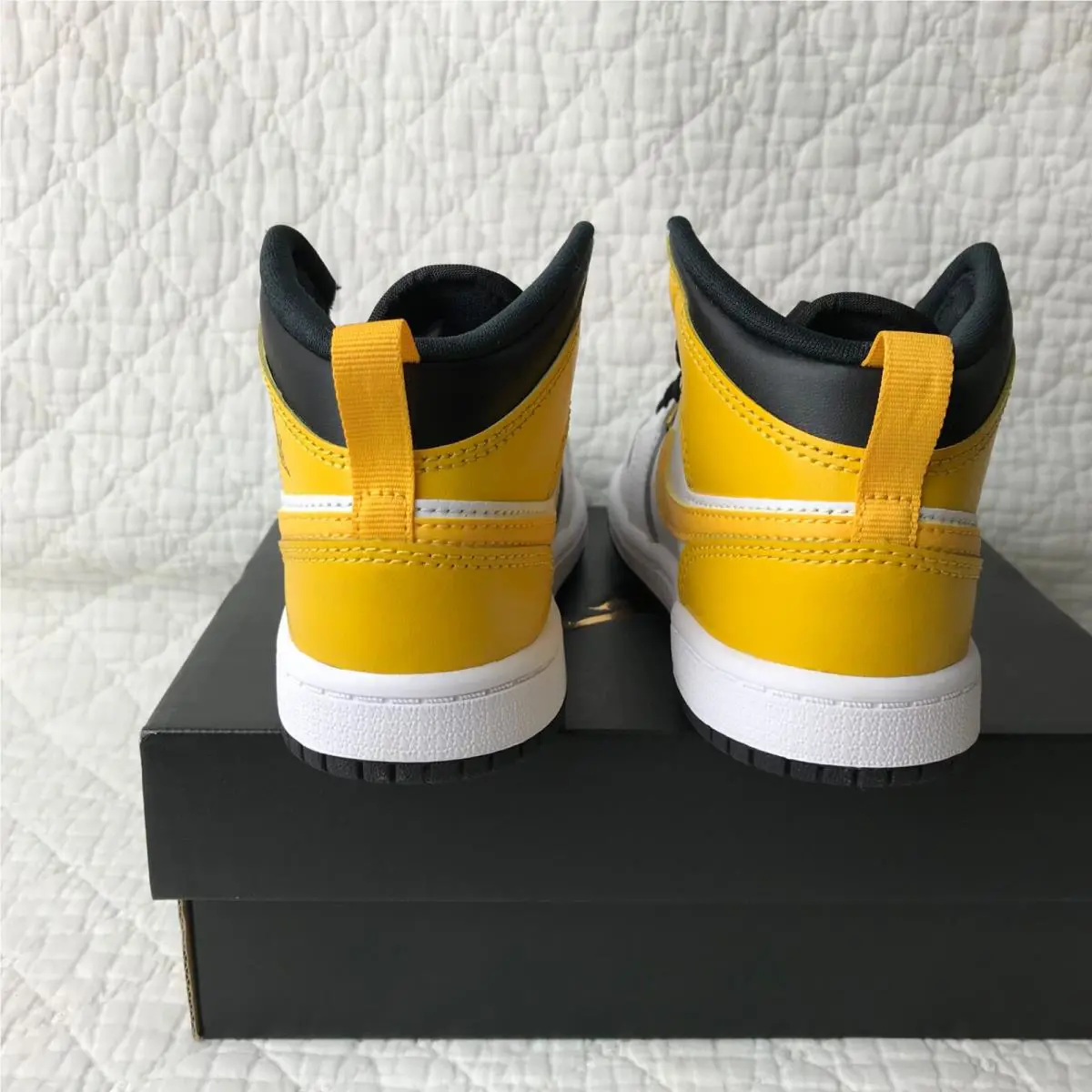 Nike shoes - Air Jordan 1 Mid - Air Mid - 640734-170 - White/University Gold-Black 4