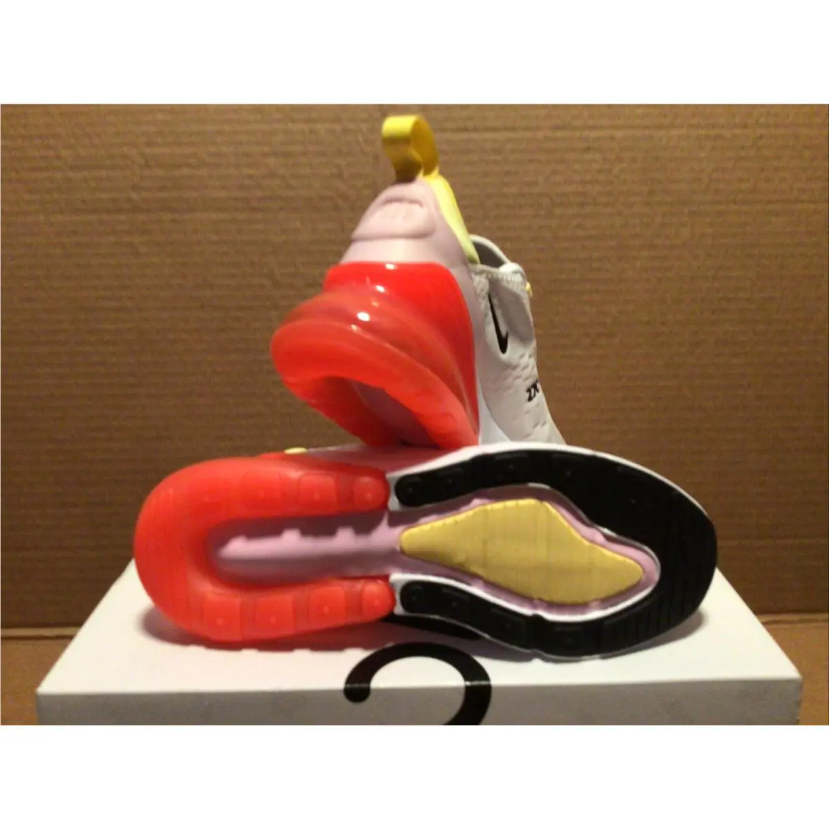 Nike shoes - Nike Air Max 270 - Air Max - White 0