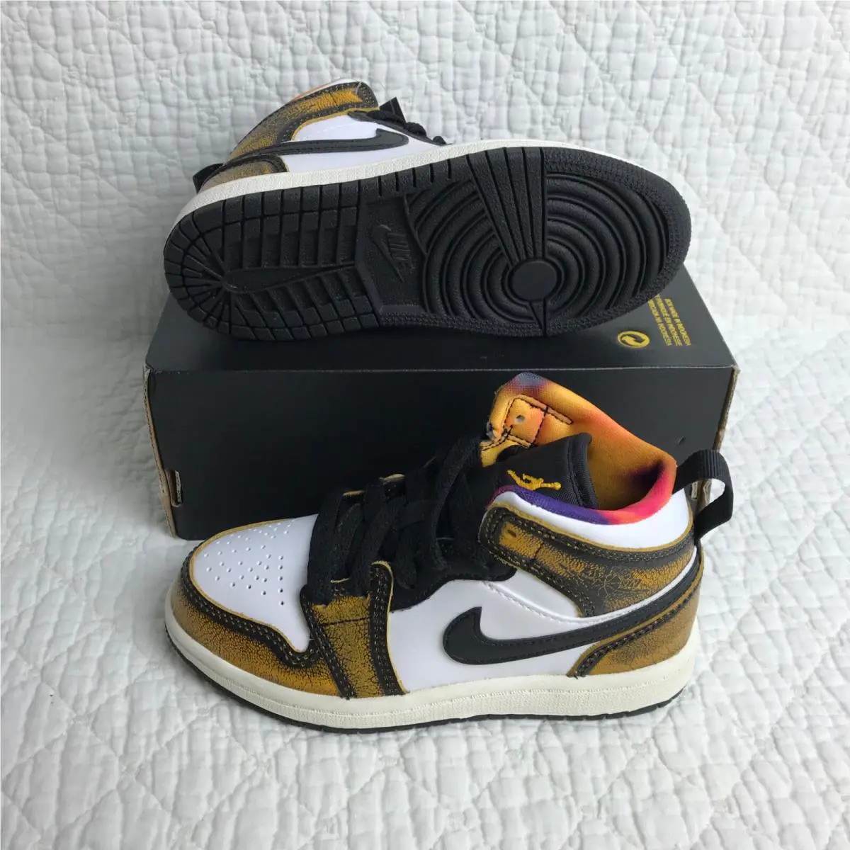 Nike shoes - Air Jordan 1 Mid - Air Mid - Black/Yellow 2
