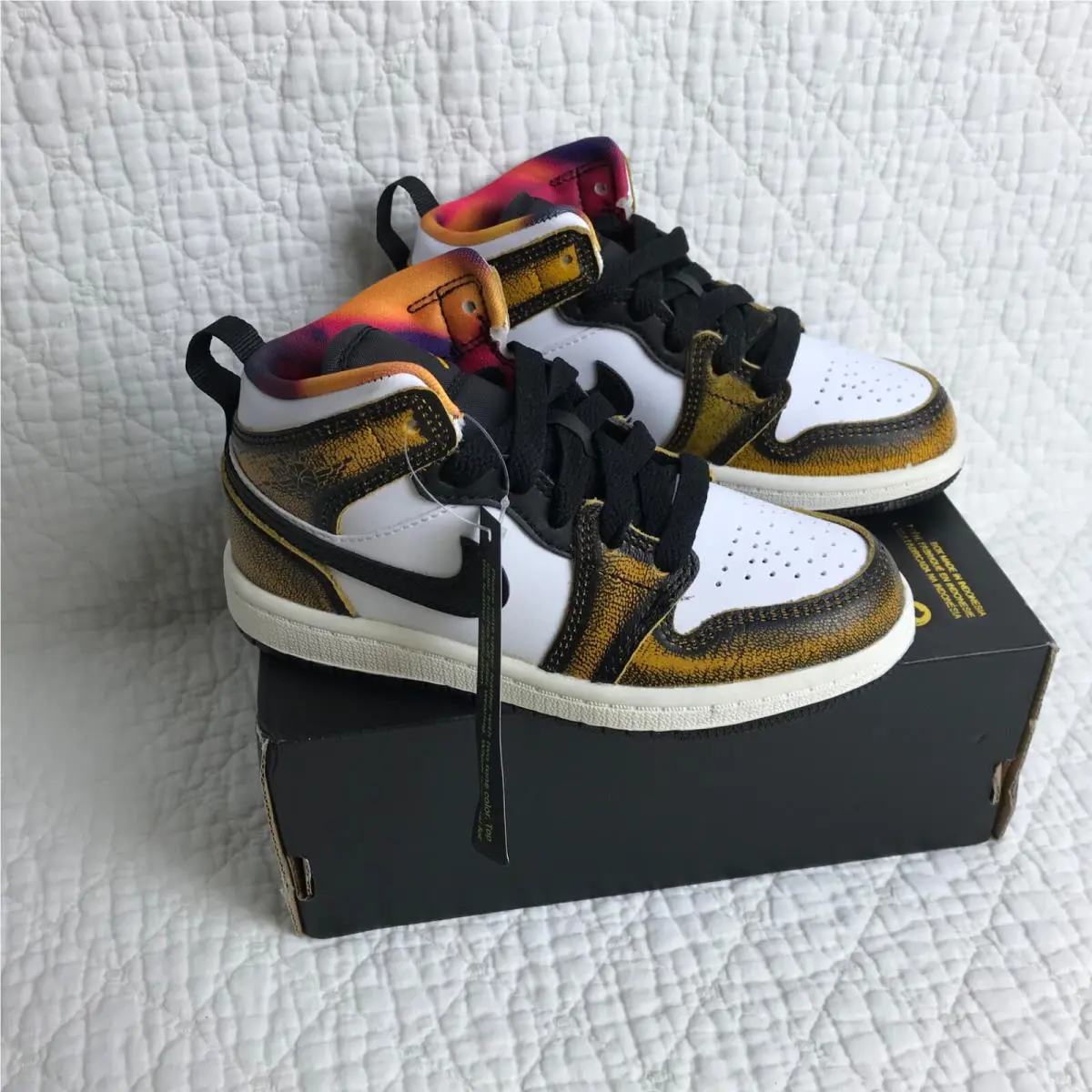 Nike shoes - Air Jordan 1 Mid - Air Mid - Black/Yellow 6