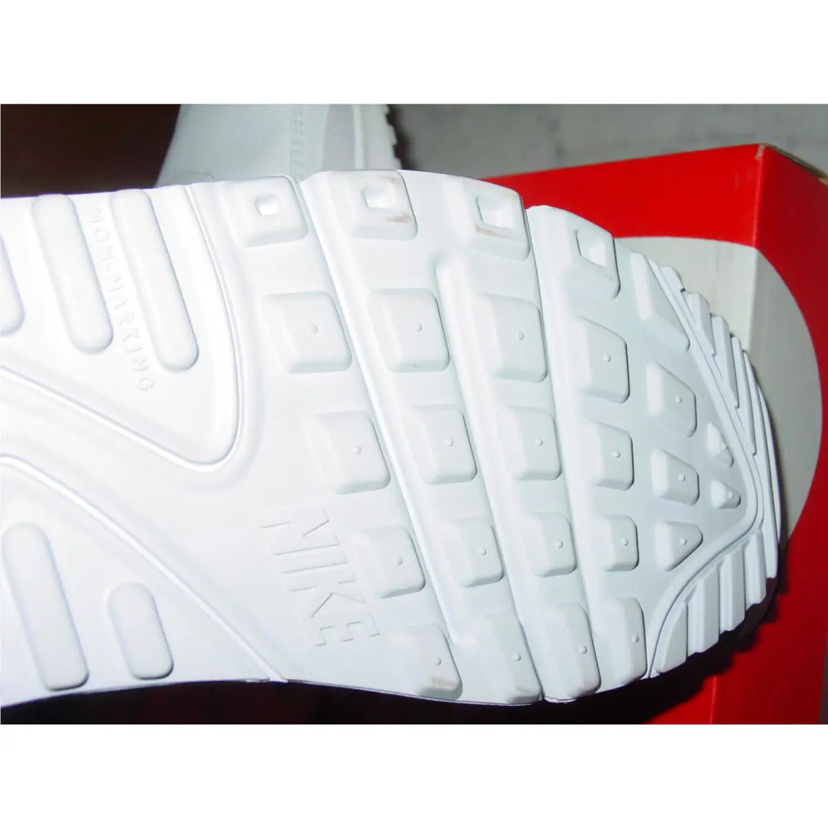 Nike shoes - Nike Air Max 90 LTR - White (UPC: 193654852412) 11