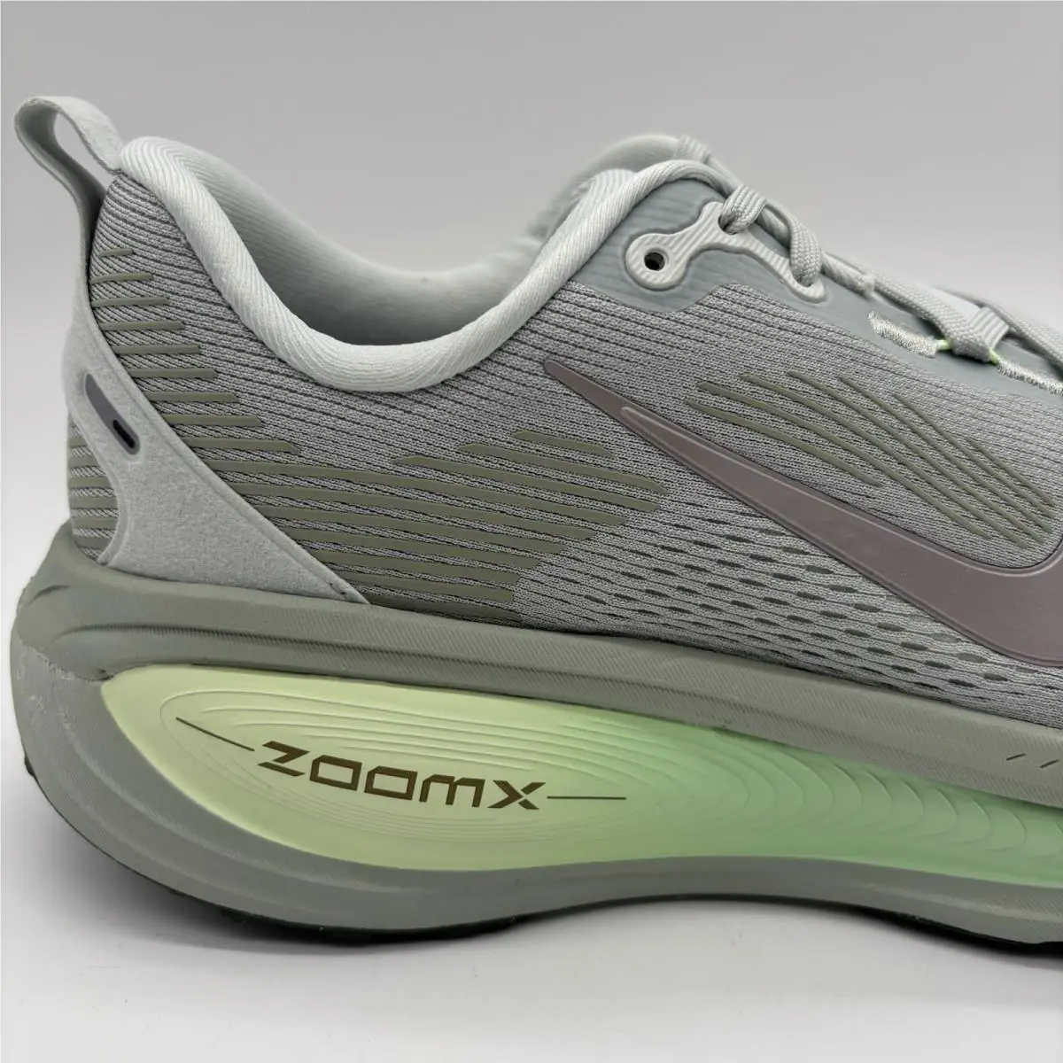 Nike shoes - Nike Vomero 18 - Vomero - HM6803-002 - Gray (UPC: 197860773004) 1