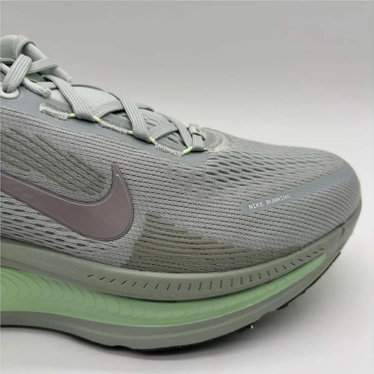 Nike shoes - Nike Vomero 18 - Vomero - HM6803-002 - Gray (UPC: 197860773004) 2