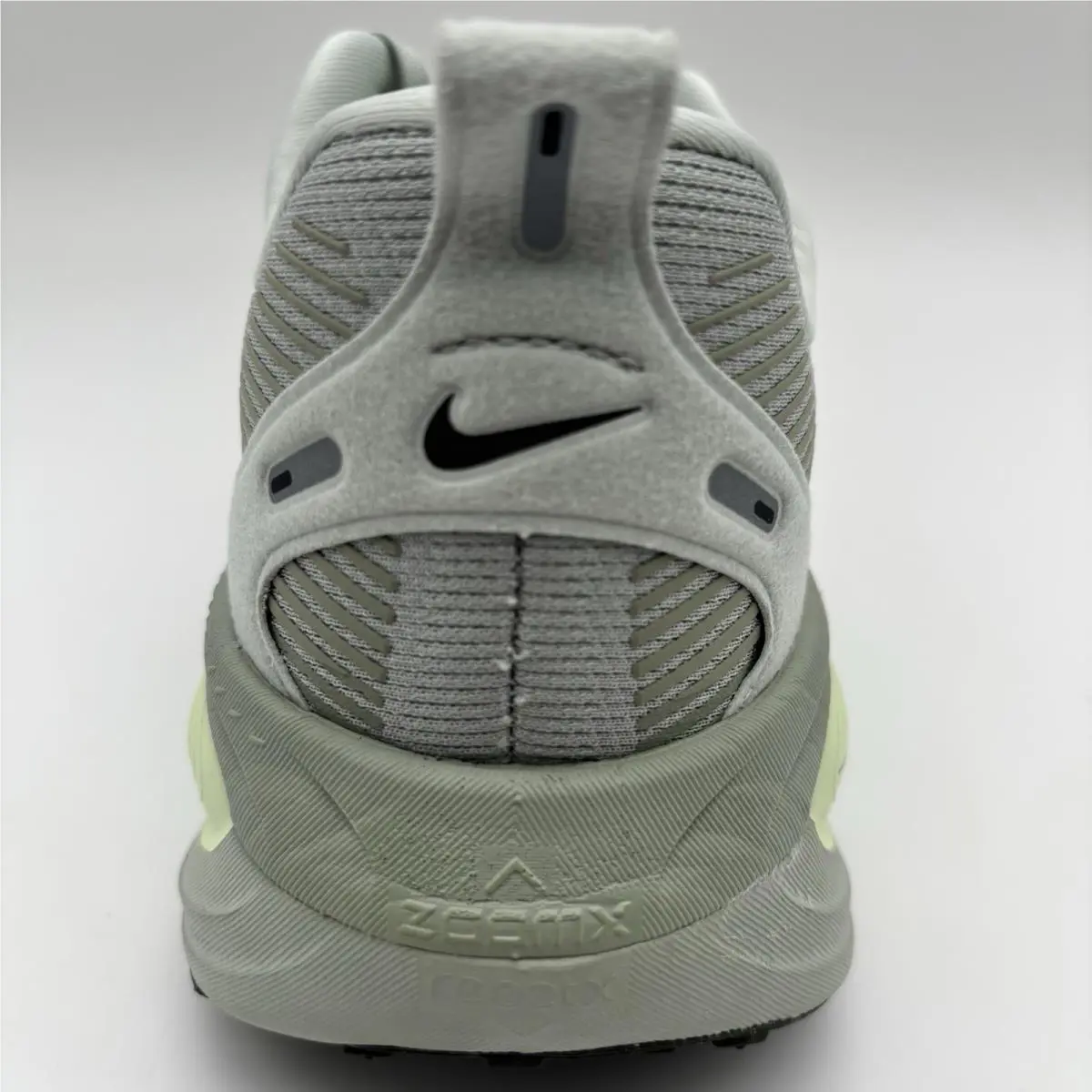 Nike shoes - Nike Vomero 18 - Vomero - HM6803-002 - Gray (UPC: 197860773004) 4