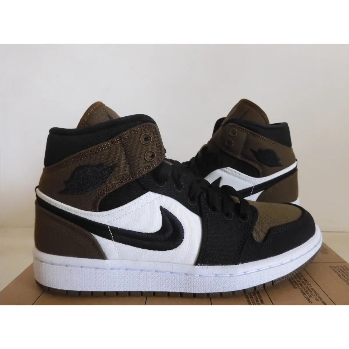 Nike shoes - Air Jordan 1 Mid - Air Mid - DV0427-301 - Green (UPC: 196149229553) 0