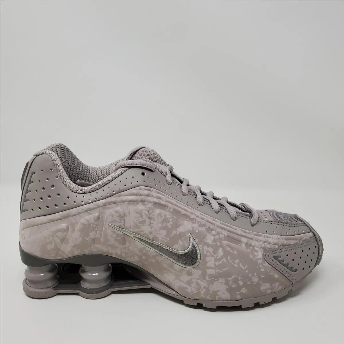 Nike shoes - Nike Shox R4 - Shox - HV0934-001 - Silver 2