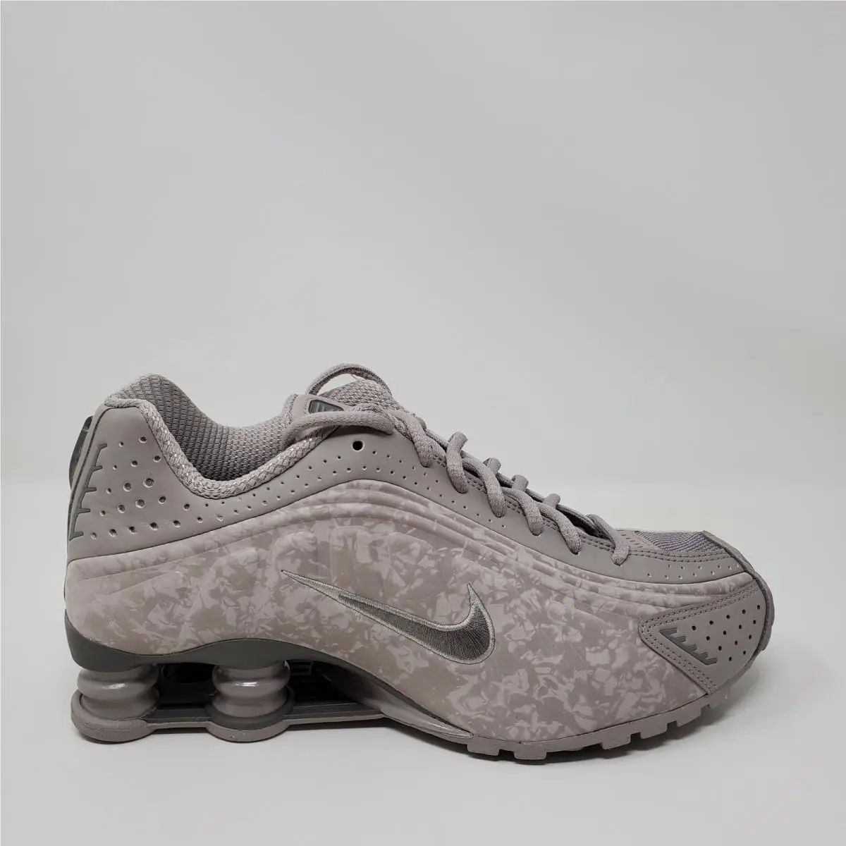 Nike shoes - Nike Shox R4 - Shox - HV0934-001 - Silver 2