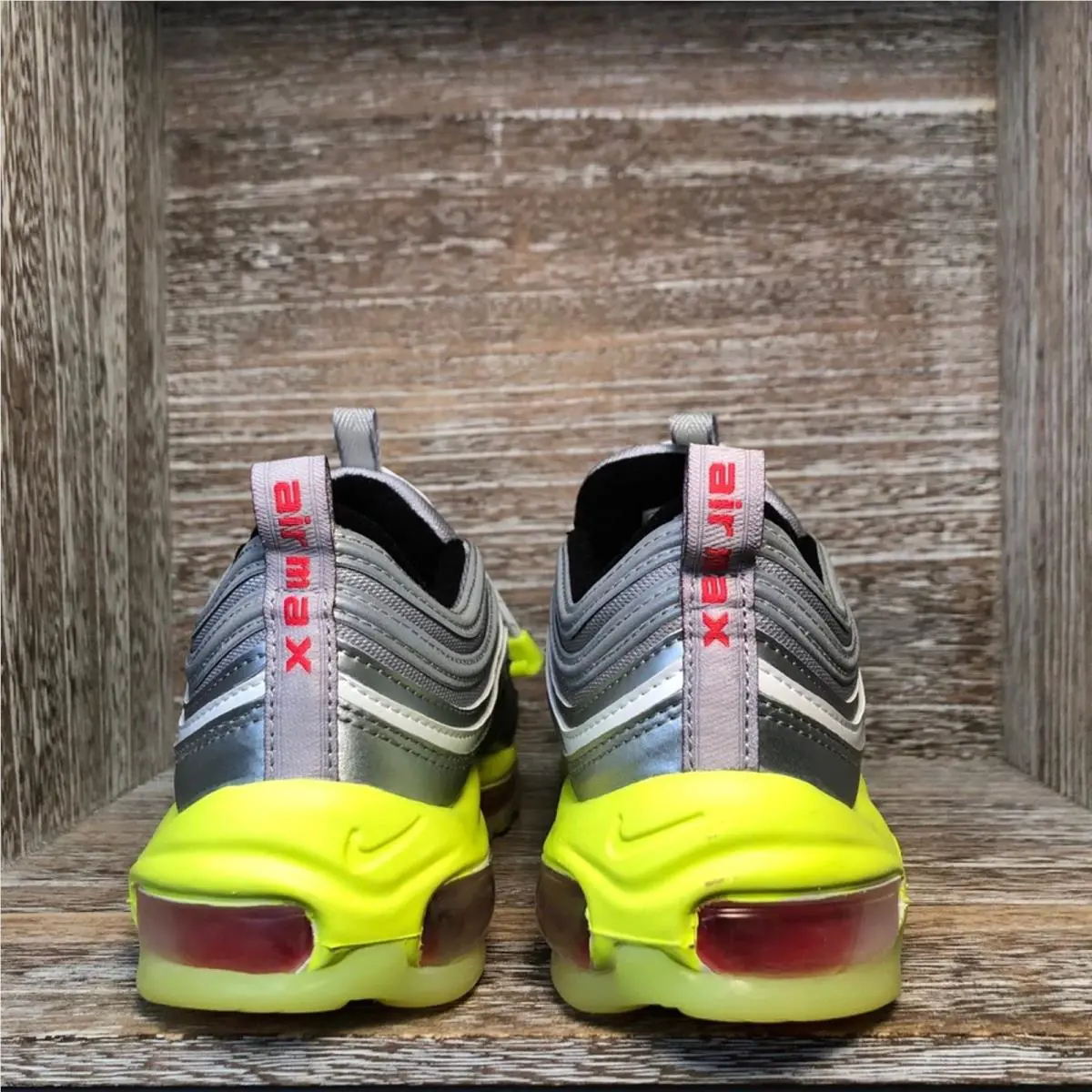 Nike shoes - Silver 4