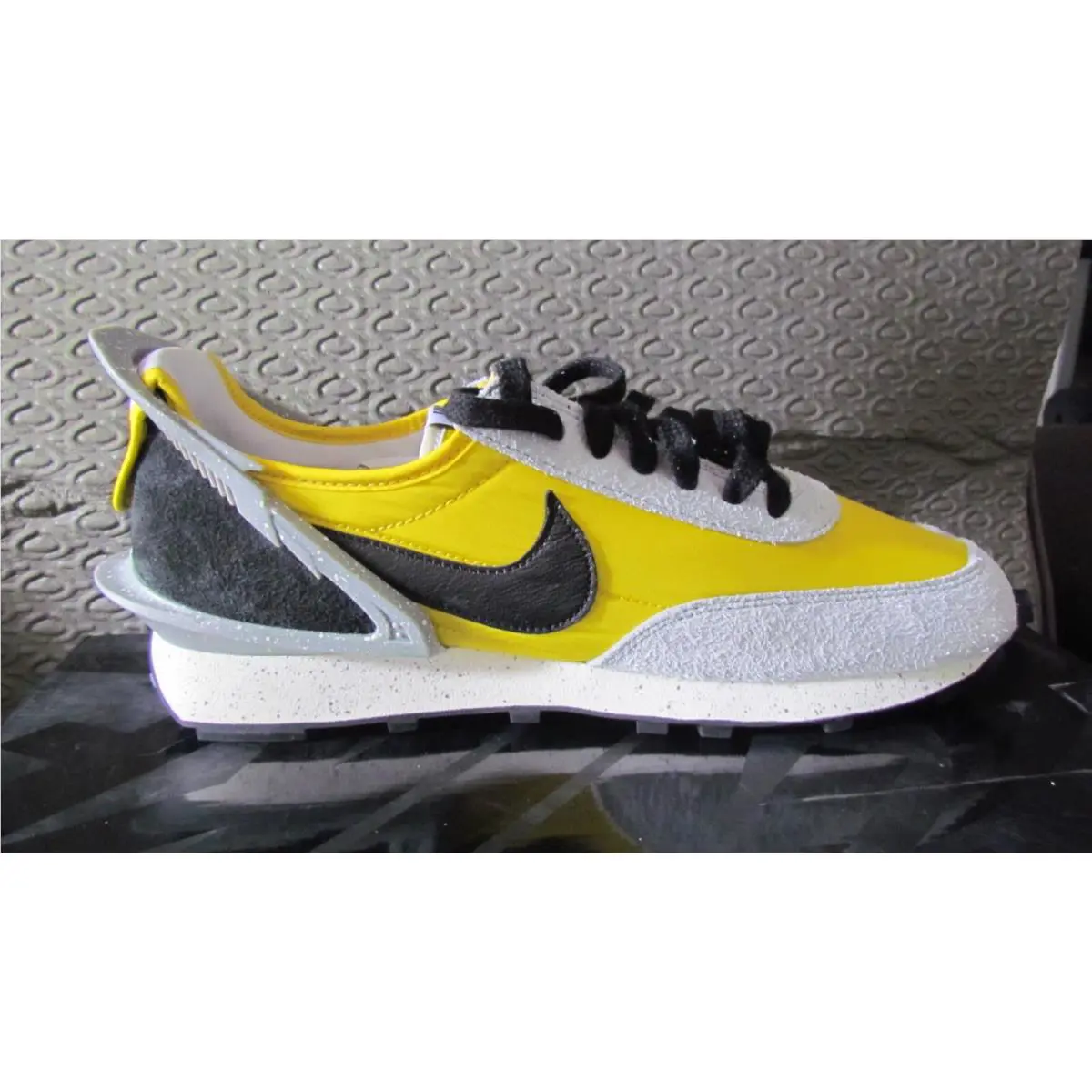 Nike shoes - Nike Daybreak - Daybreak - Yellow 5