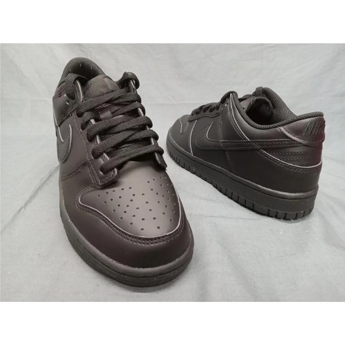 Nike Boys Dunk Low GS Sneakers Leather Triple Black Edition Size 7