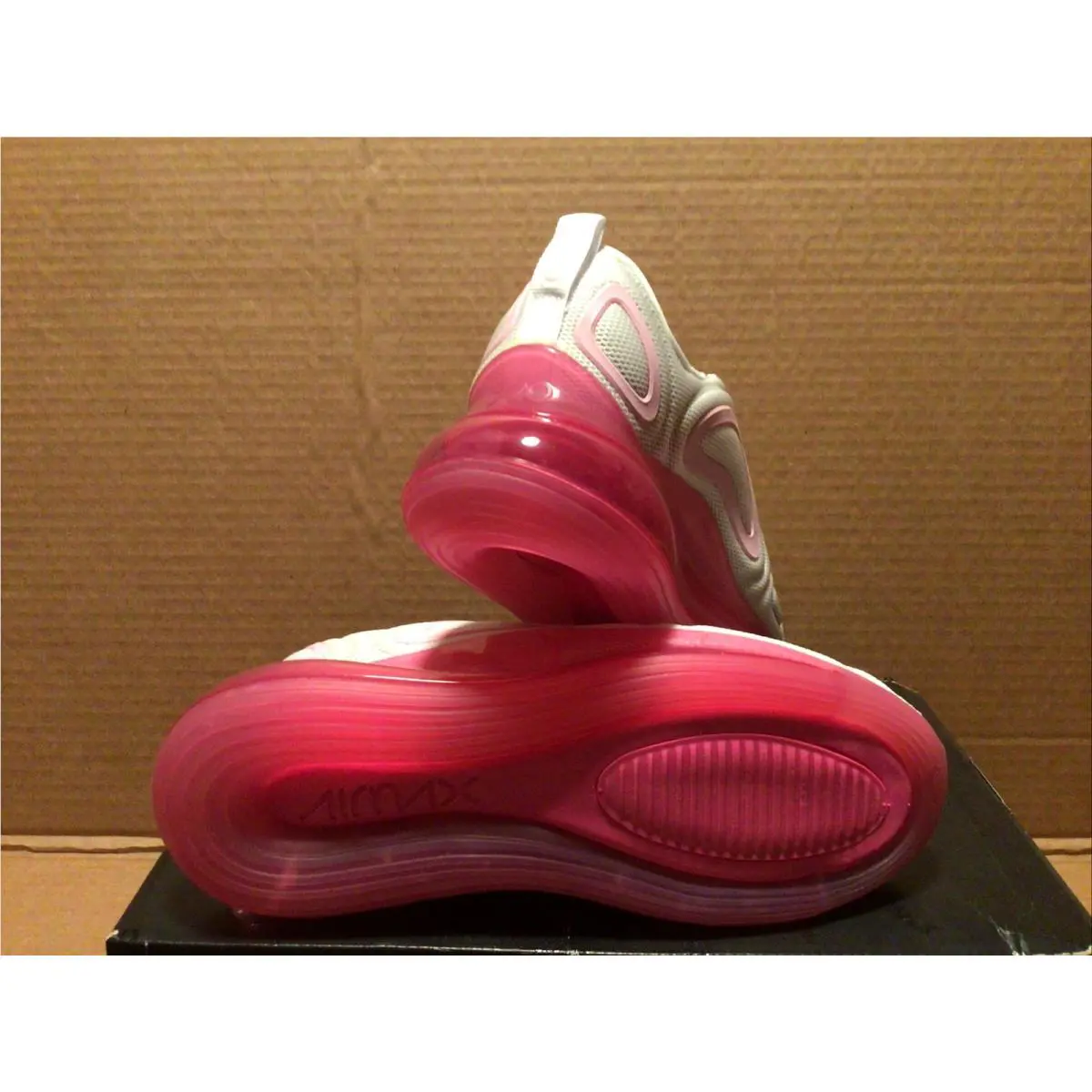 Nike shoes - Nike Air Max 720 - Air Max - Pink 0