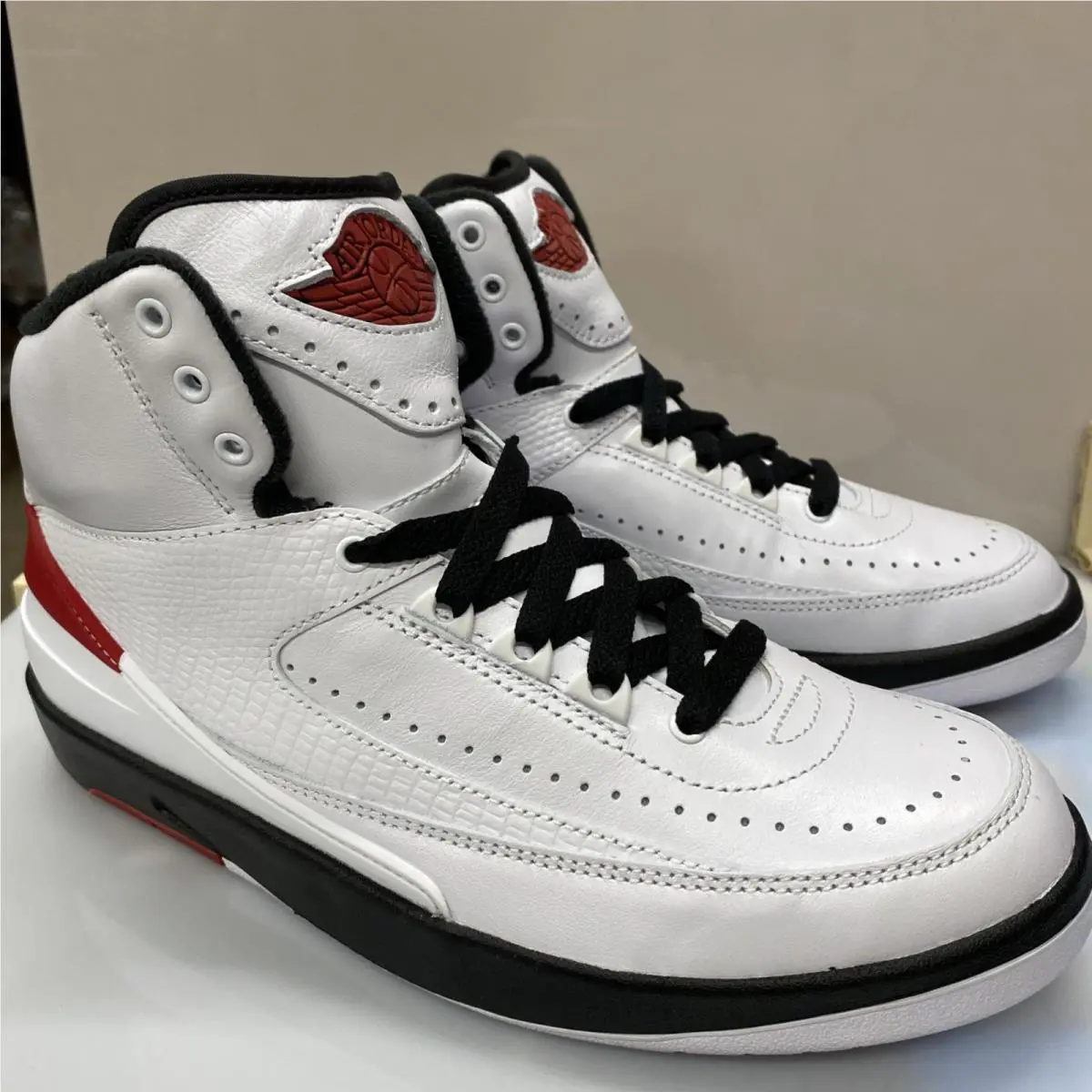 Nike shoes - Air Jordan 2 - Air - White (UPC: 0196152074058) 4