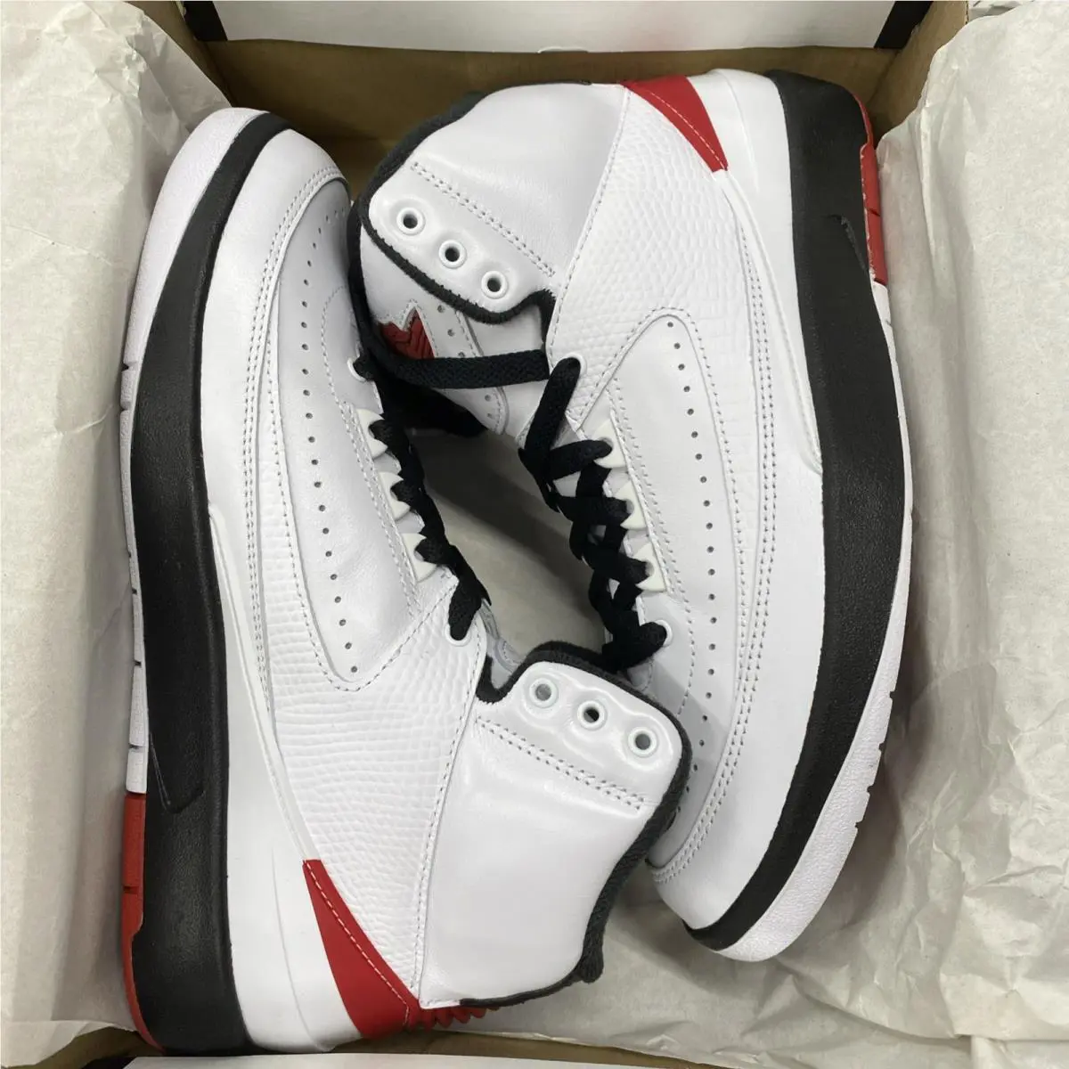 Nike shoes - Air Jordan 2 - Air - White (UPC: 0196152074058) 3
