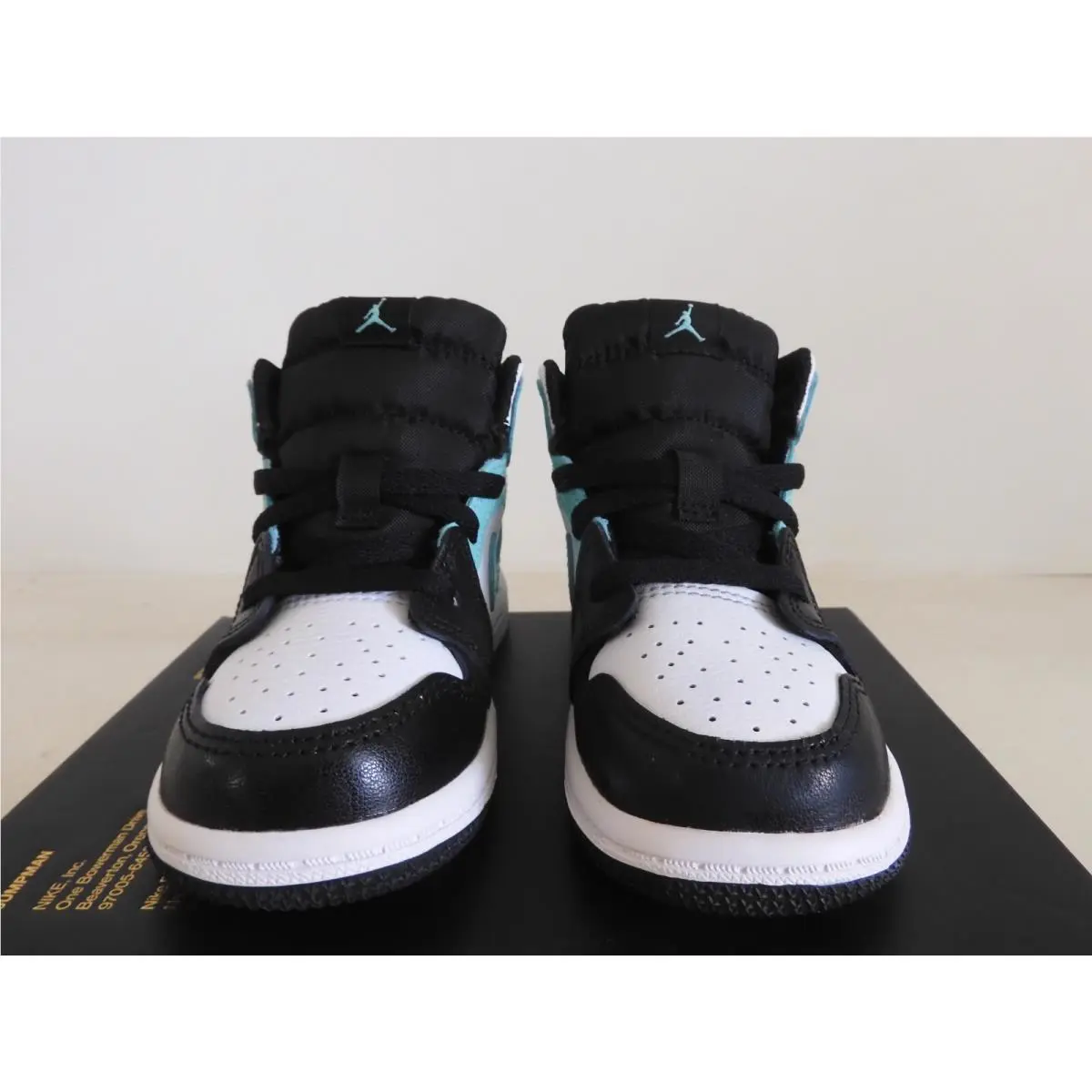 Nike shoes - Air Jordan 1 Mid - Air Mid - White (UPC: 194957261604) 1
