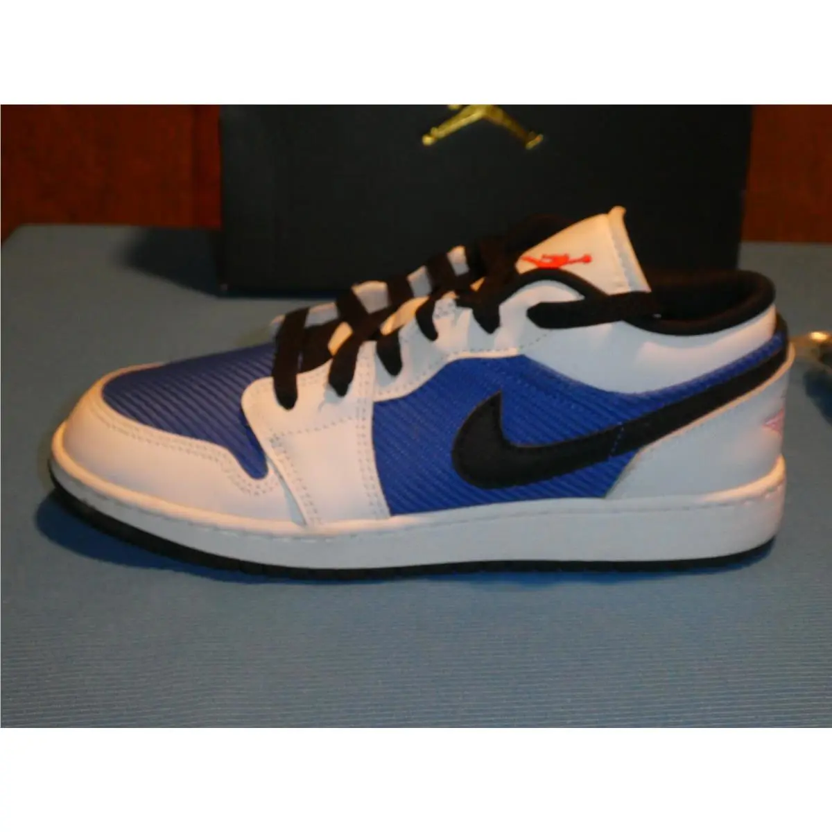 Nike shoes - Multicolor 1