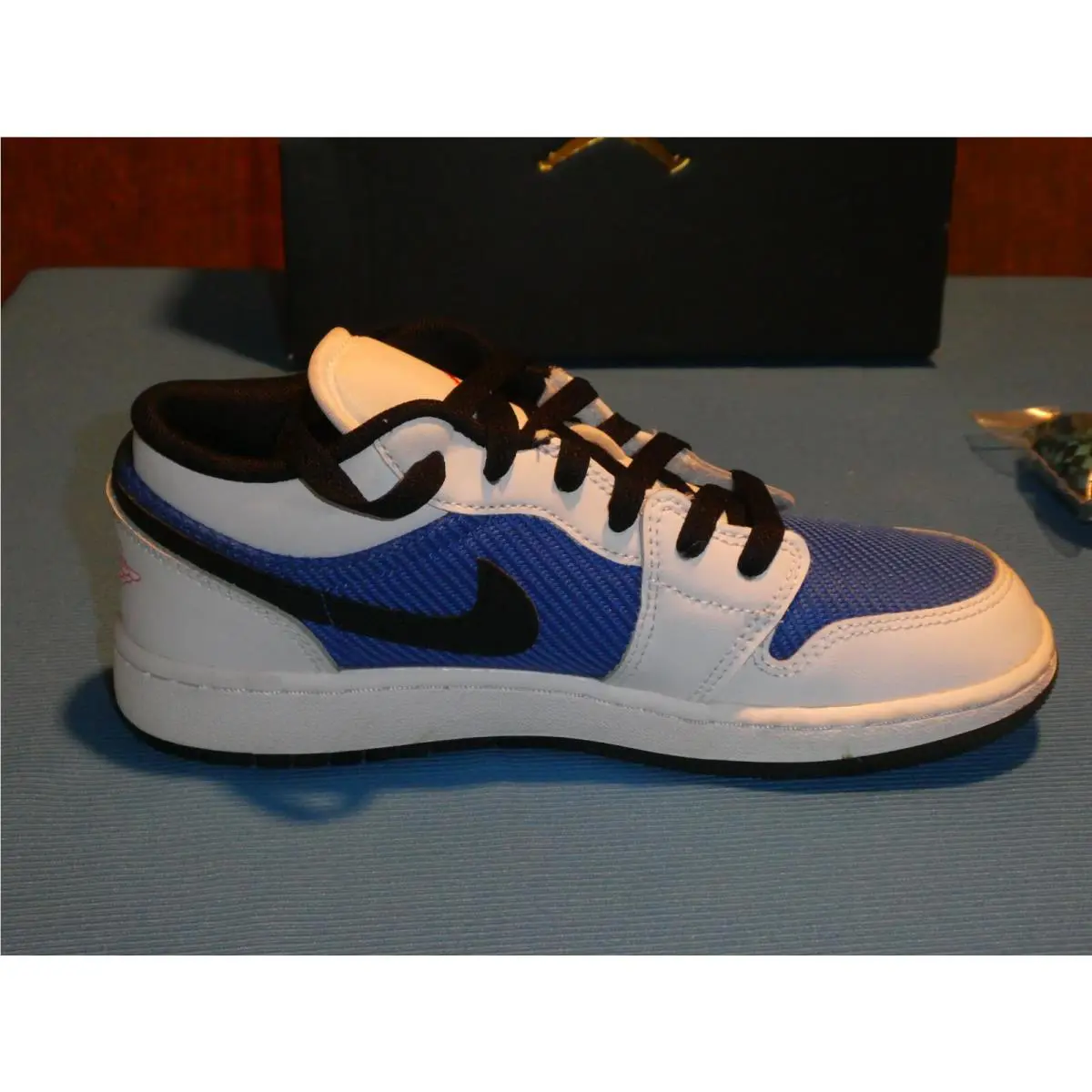 Nike shoes - Multicolor 2