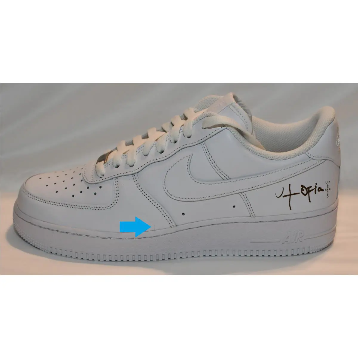 Nike shoes - White 15