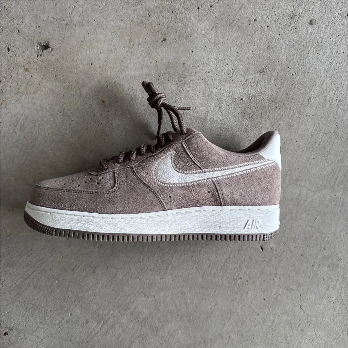 Nike shoes - Nike Air Force 1 - Air Force - HJ4465-200 - Brown 5
