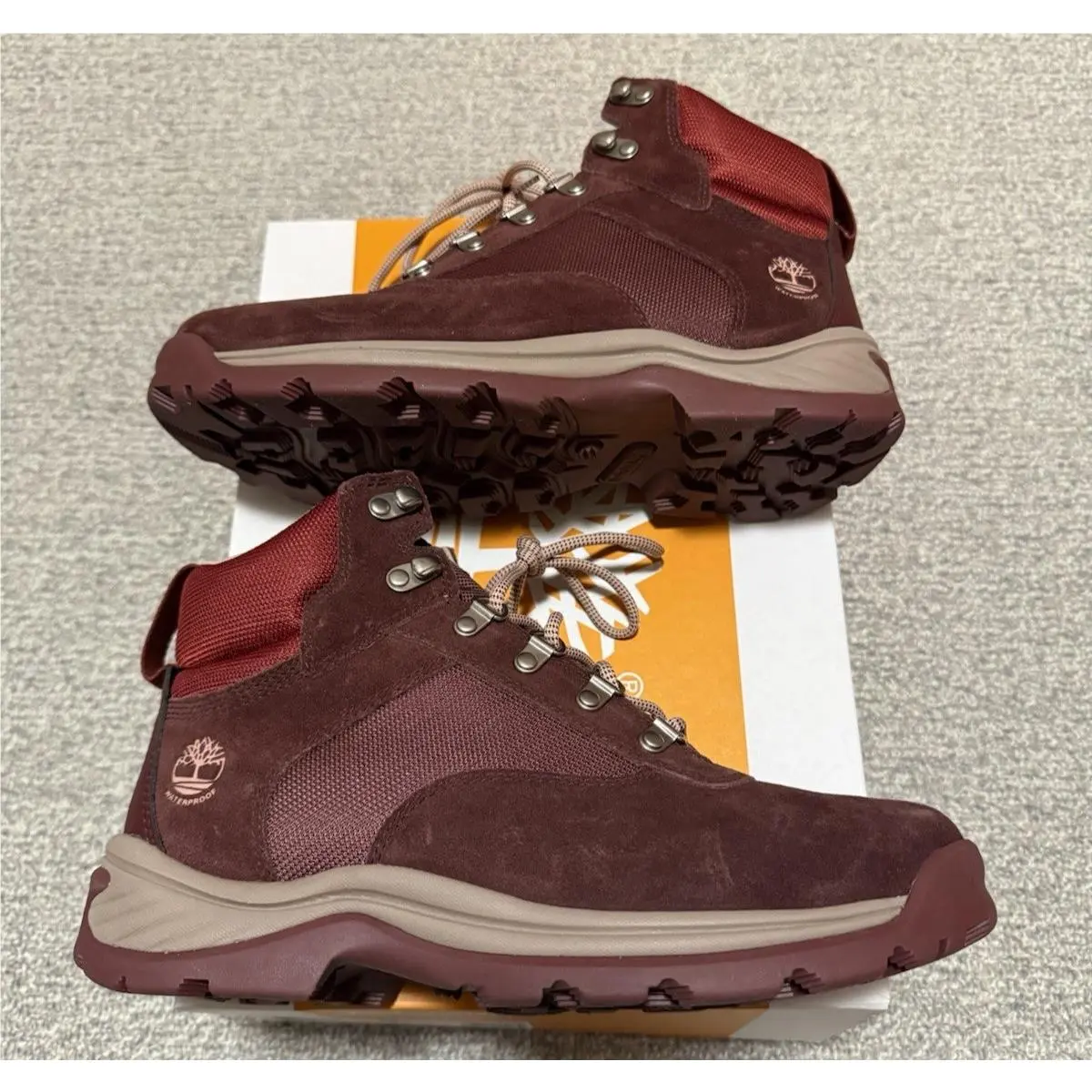 Timberland Women`s White Ledge Mid Waterproof Hiking Boot Burgundy Suede Size 10