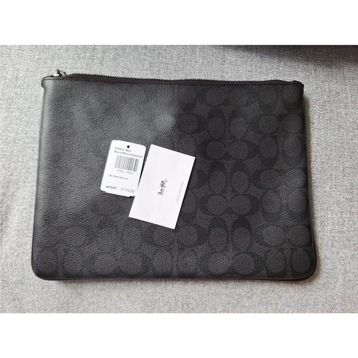 Coach Coch Large Pouch In Signature Canvas F25520 Nice Top Zip
