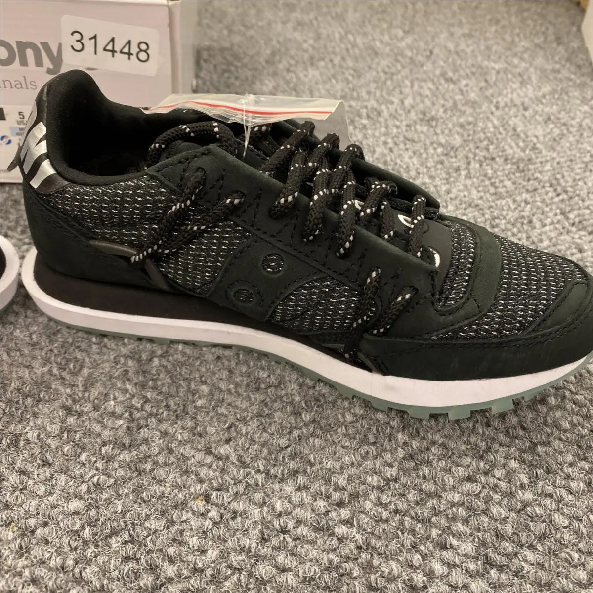 Saucony shoes - Saucony Jazz DST - Jazz DST - S70547-1 - Black 9