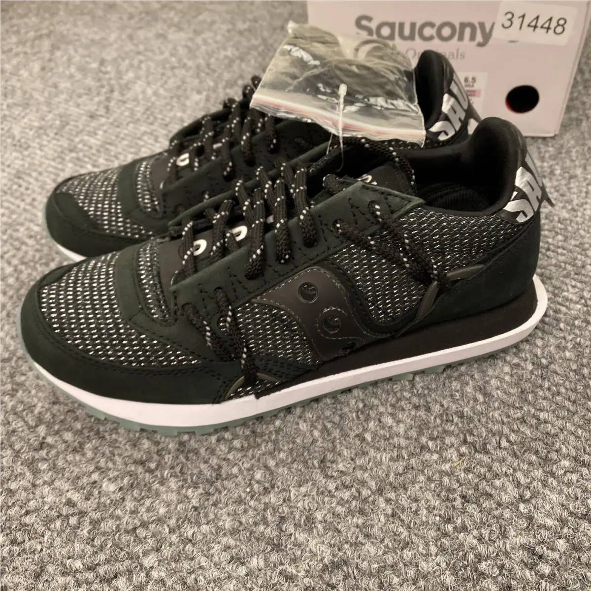 Saucony shoes - Saucony Jazz DST - Jazz DST - S70547-1 - Black 10
