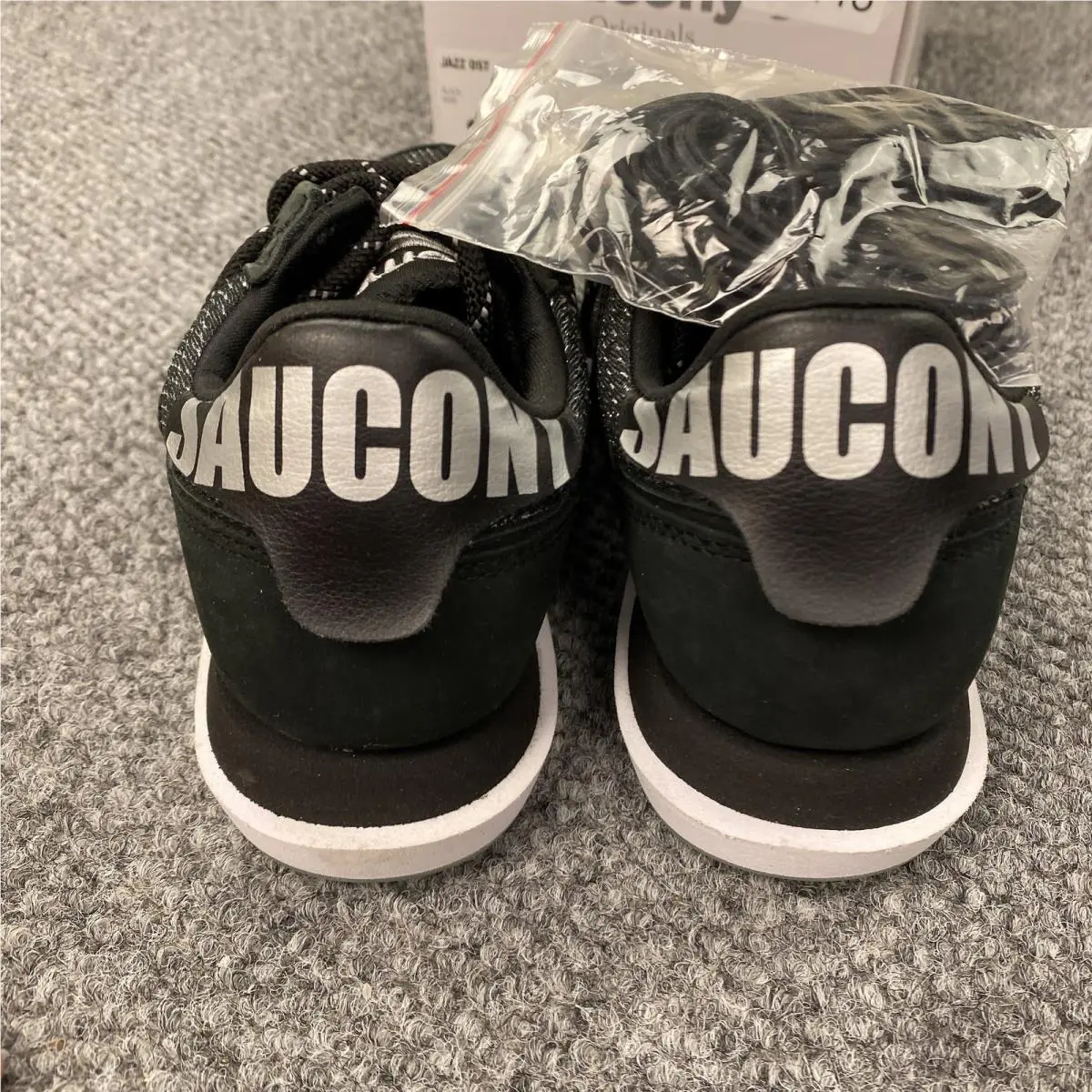 Saucony shoes - Saucony Jazz DST - Jazz DST - S70547-1 - Black 11