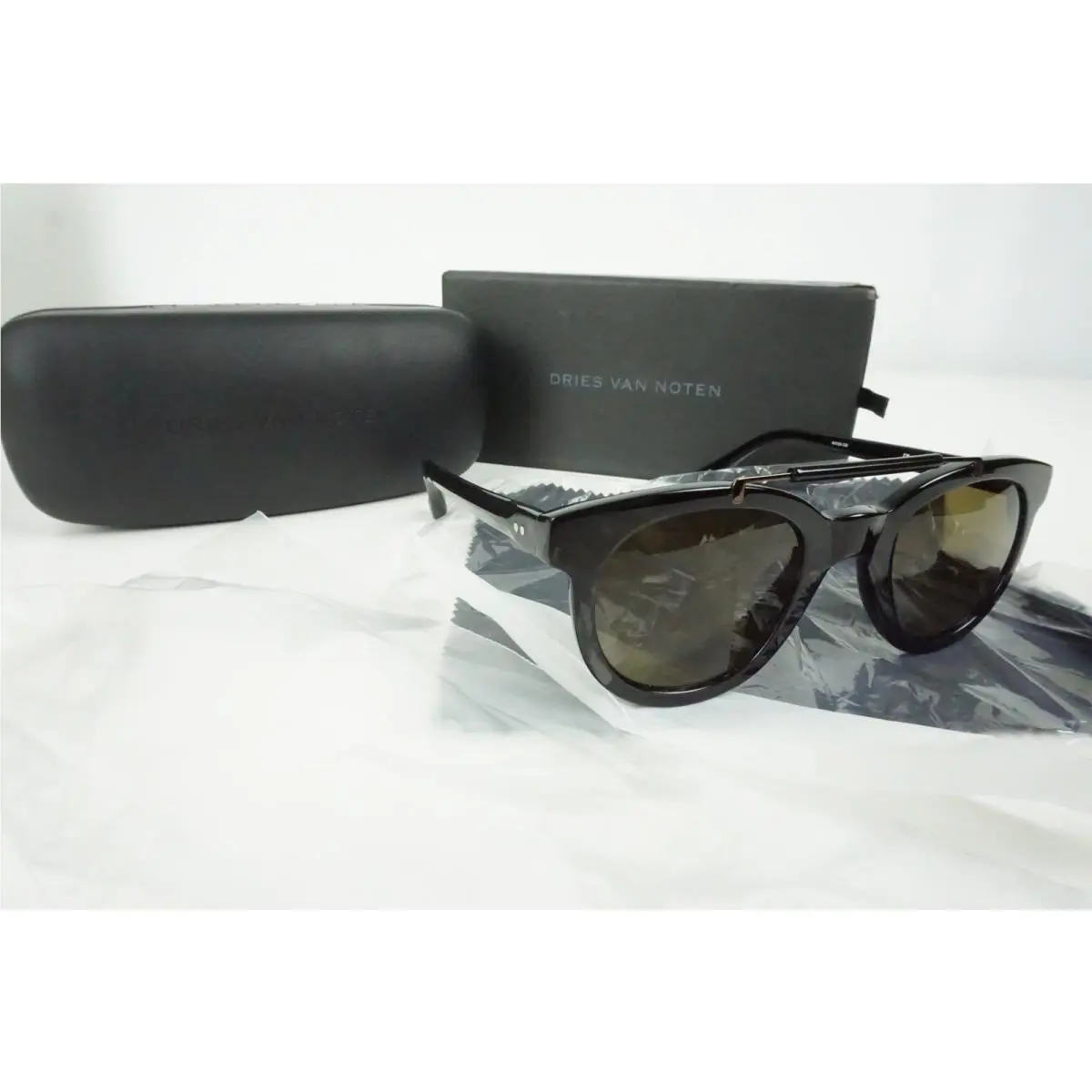 Dries Van Noten Linda Farrow Sunglasses DVN132C5SUN 46-24-138 Cat 3