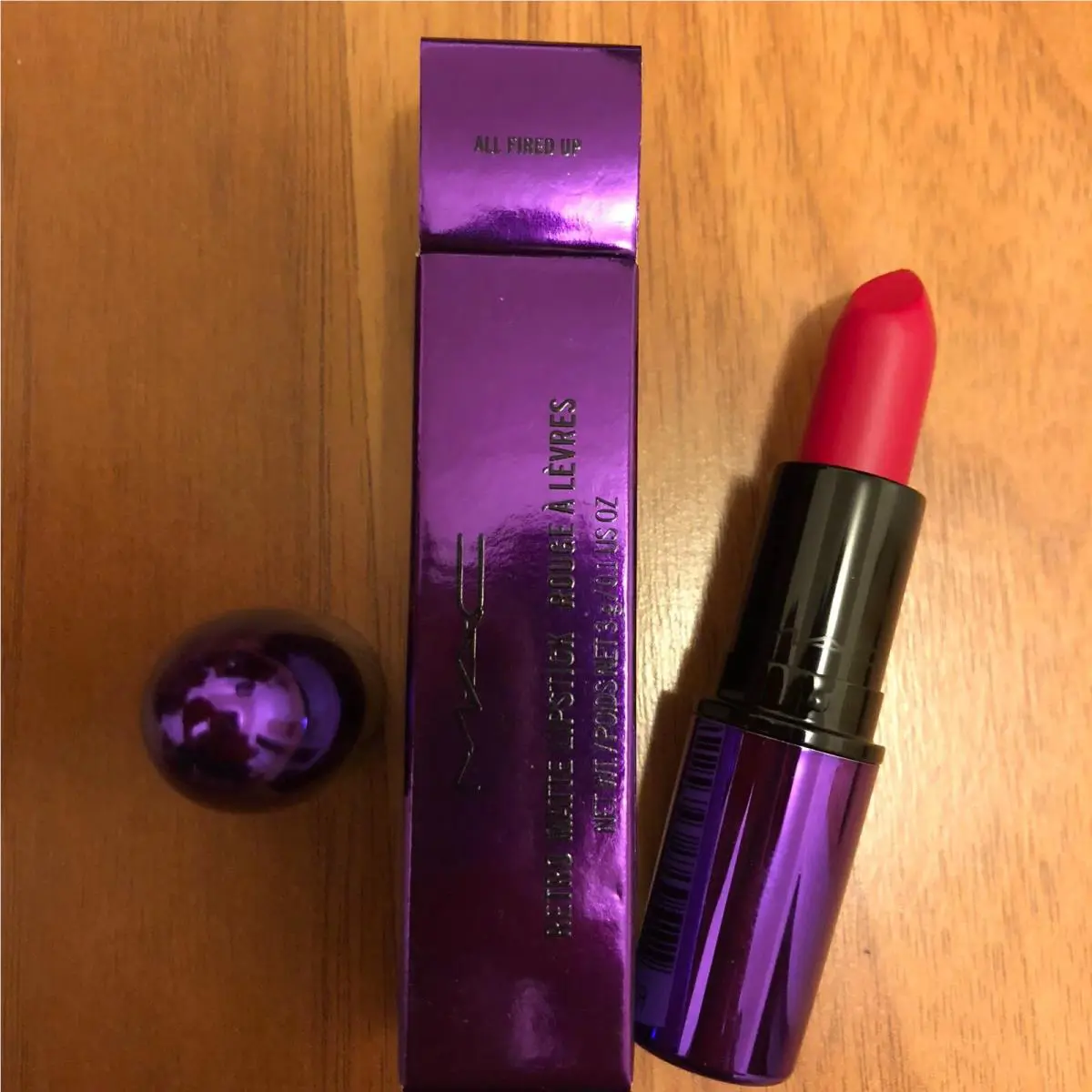 Mac Matte Lipstick “hug Me”