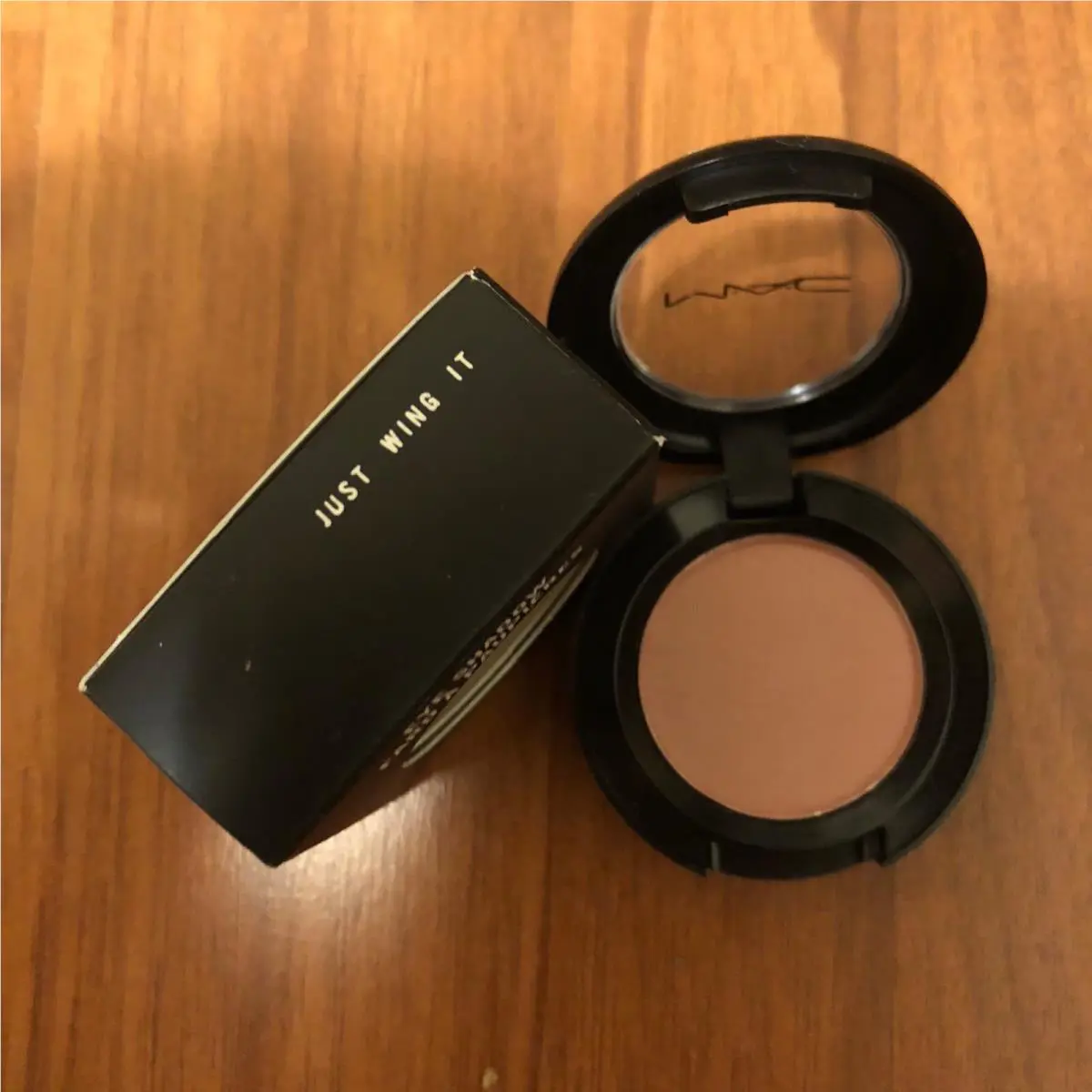 Bnwob Mac Satin Eyeshadow Just Wing IT Rare
