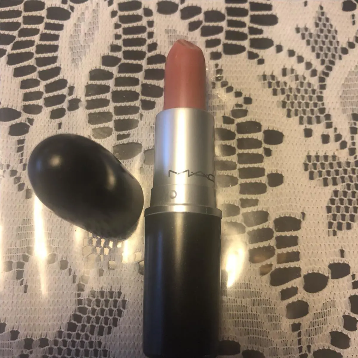 10”% Mac Matte Lipstick Tropic Tonic