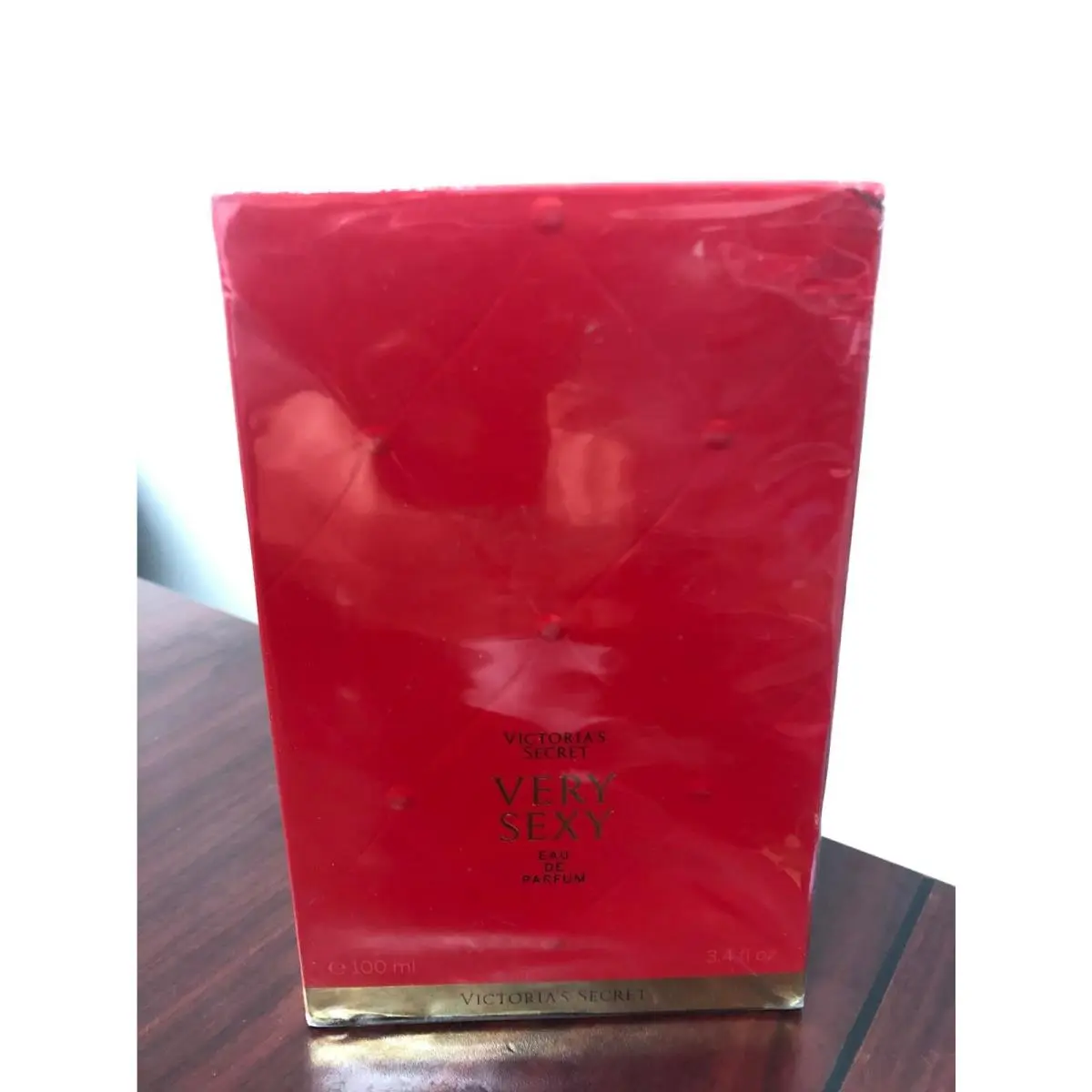 Very Sexy Women Victoria`s Secret 3.4 oz / 100 ML Eau De Parfum Spray Box