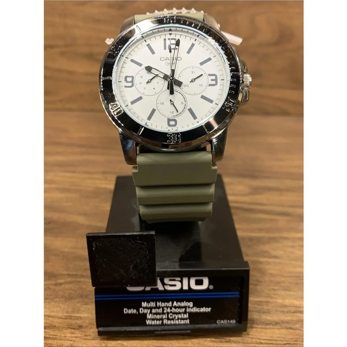 Casio Men`s Sports Analog Resin Watch Green