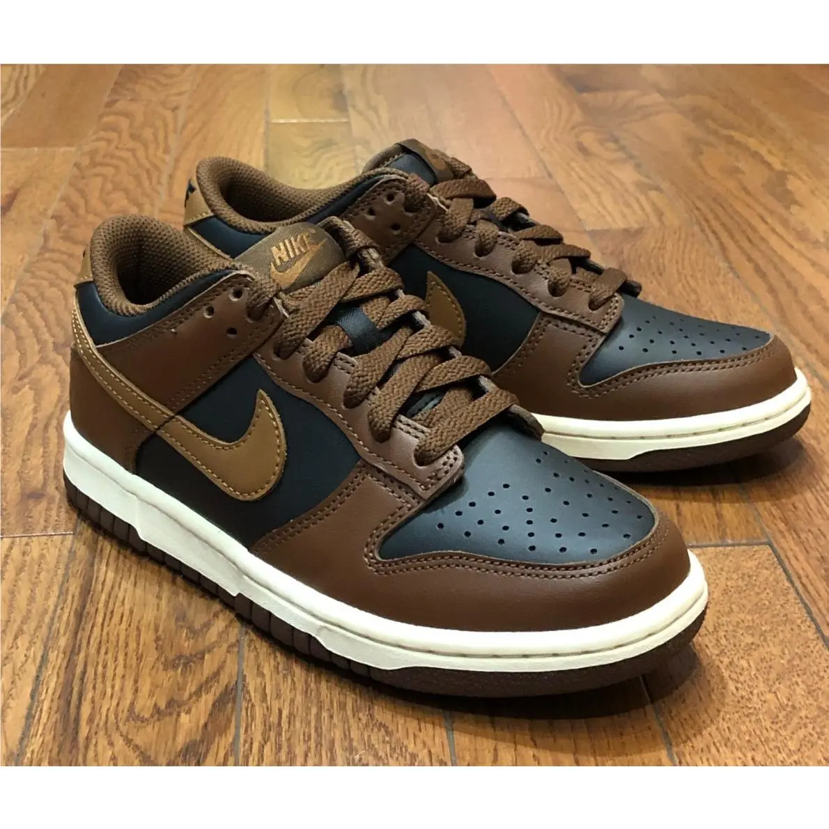 Nike shoes - Nike Dunk Low GS - Dunk Low - Brown 7