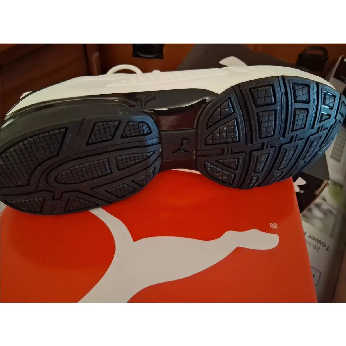 Puma shoes - White 2
