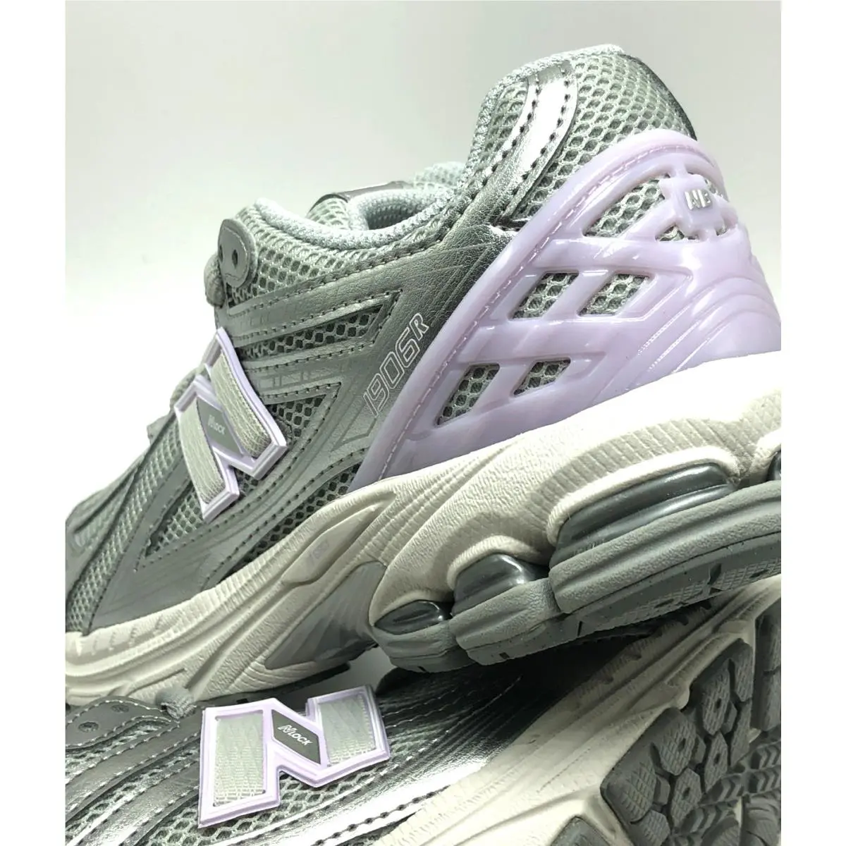 New Balance shoes - Silver 14