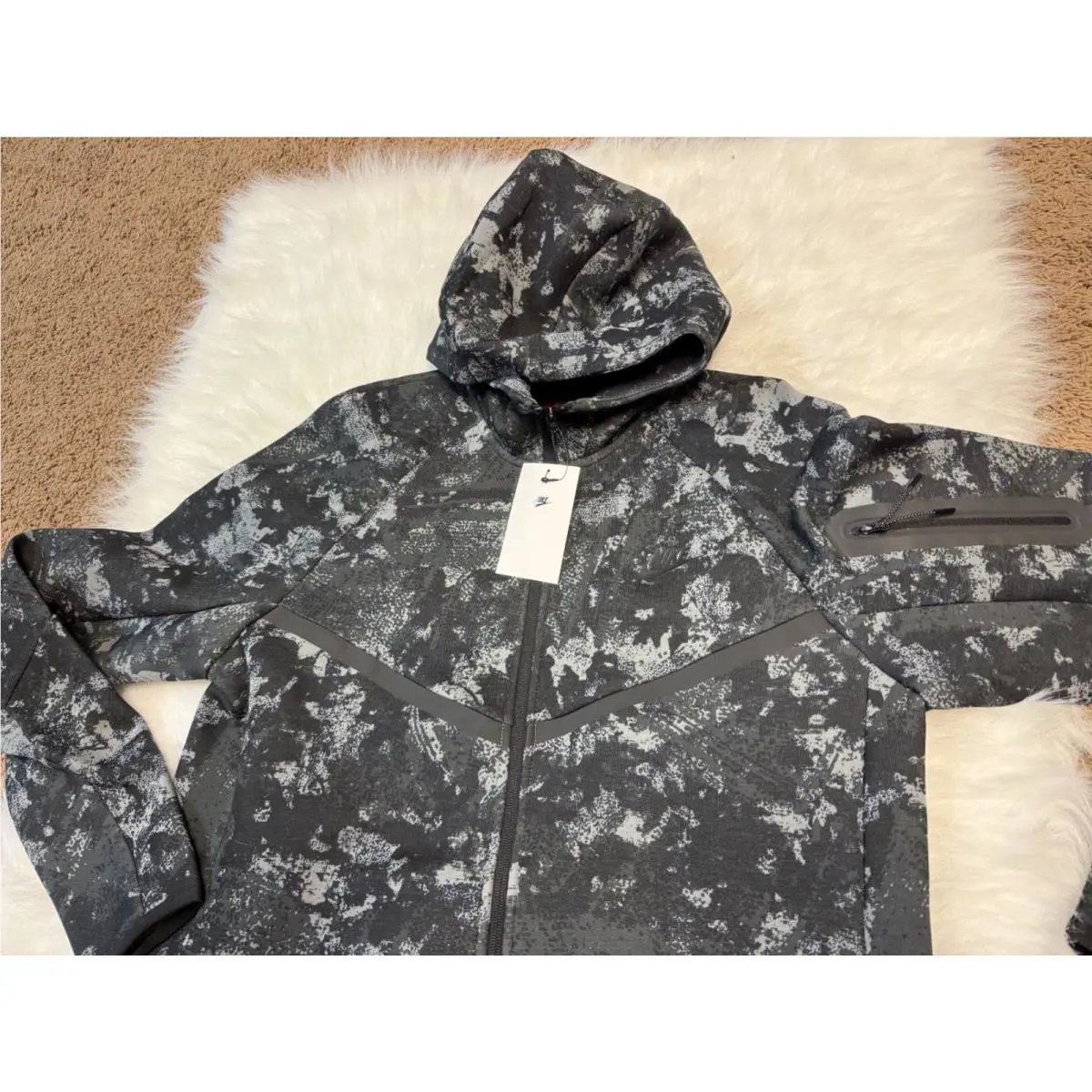 Nike clothing - Nike Tech - Tech - HV5055-060 - Gray (UPC: 197859607860) 0