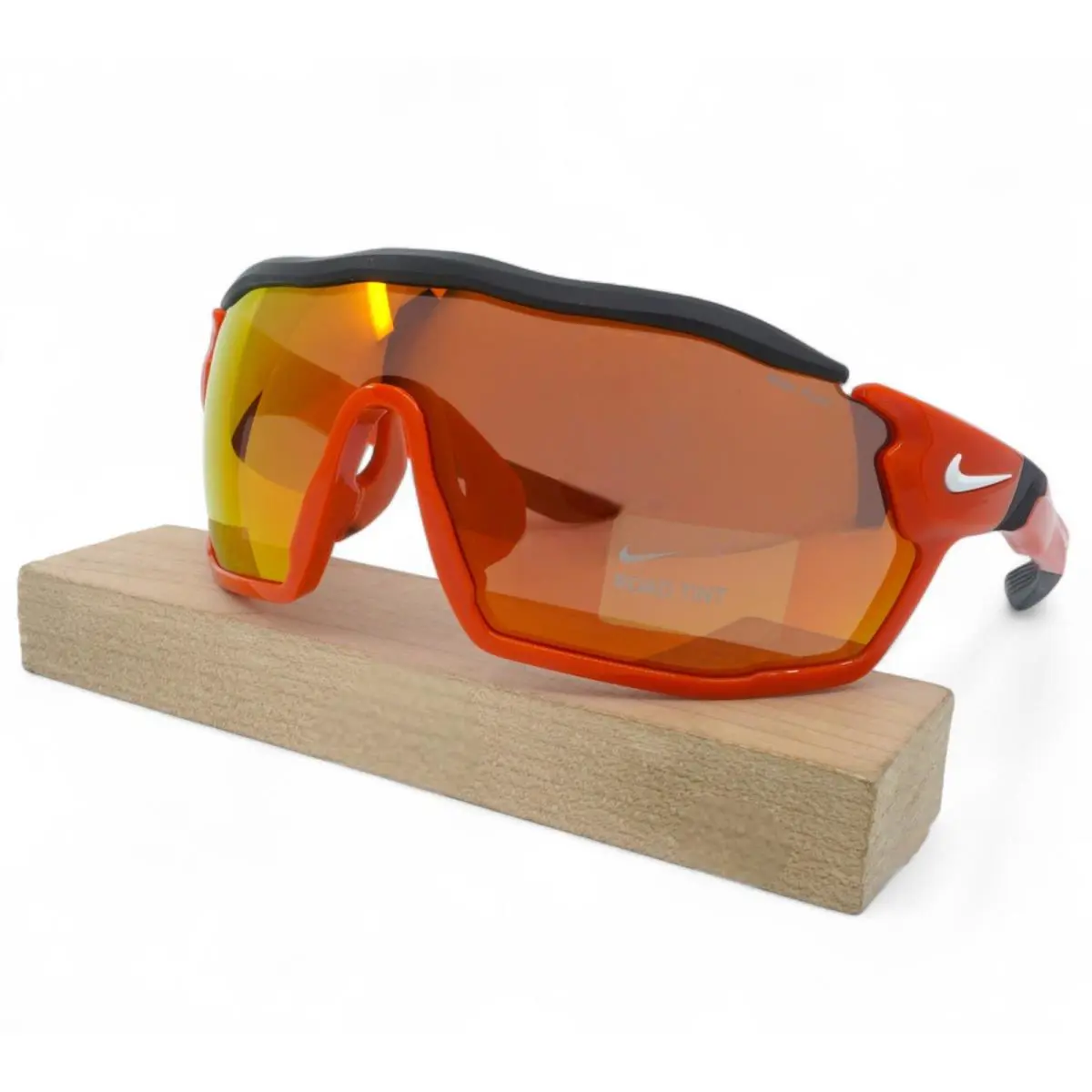 FD1887-891 Unisex Nike Show X Rush Team Sunglasses