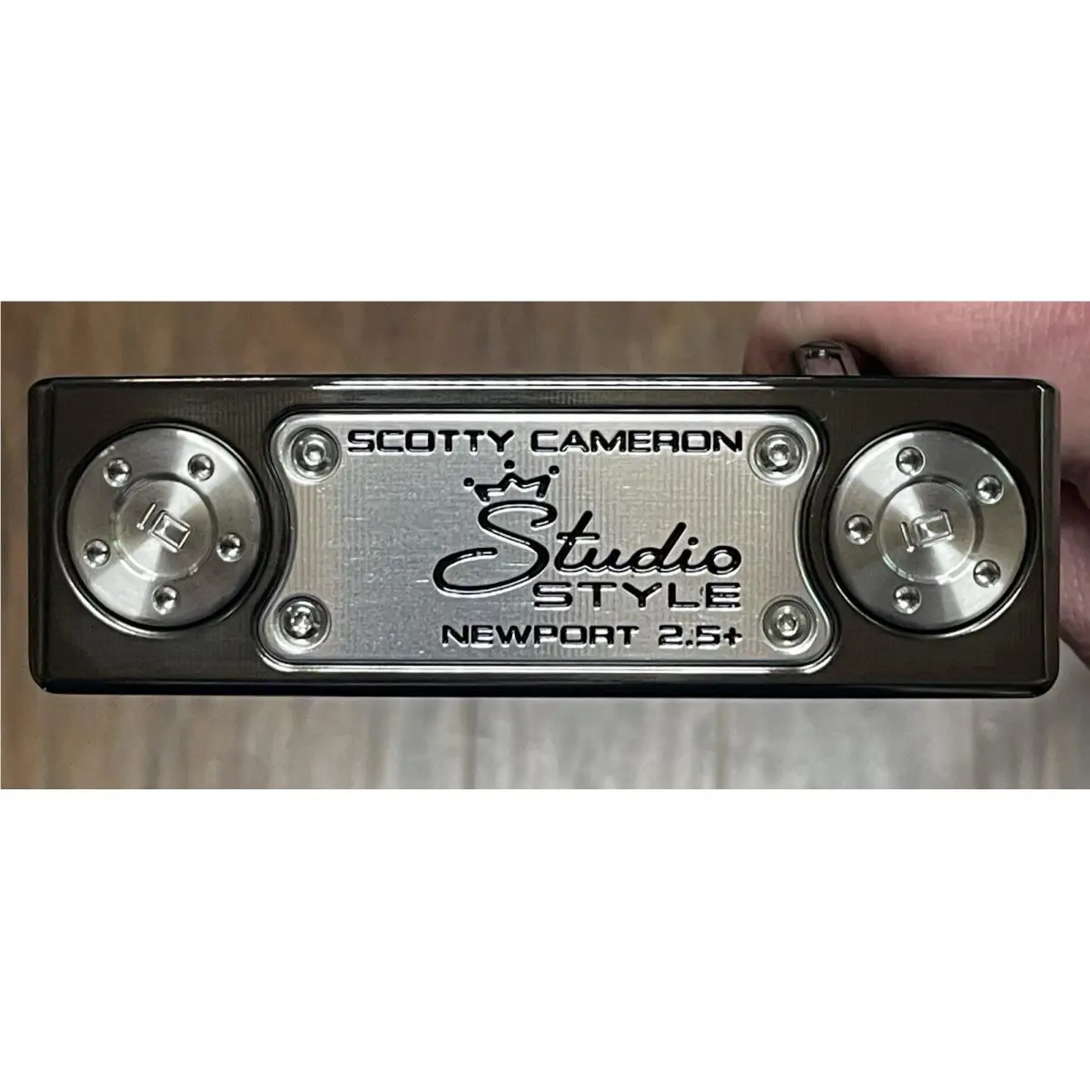 Scotty Cameron  - Studio Style Newport 2.5 Plus - 2025 - Stability Shaft - DLC - Black, Lie Angle: Black 6