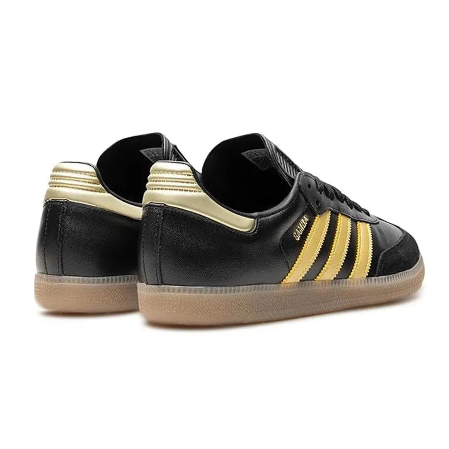 Adidas shoes - Cblack/Goldmt/Gum4 3