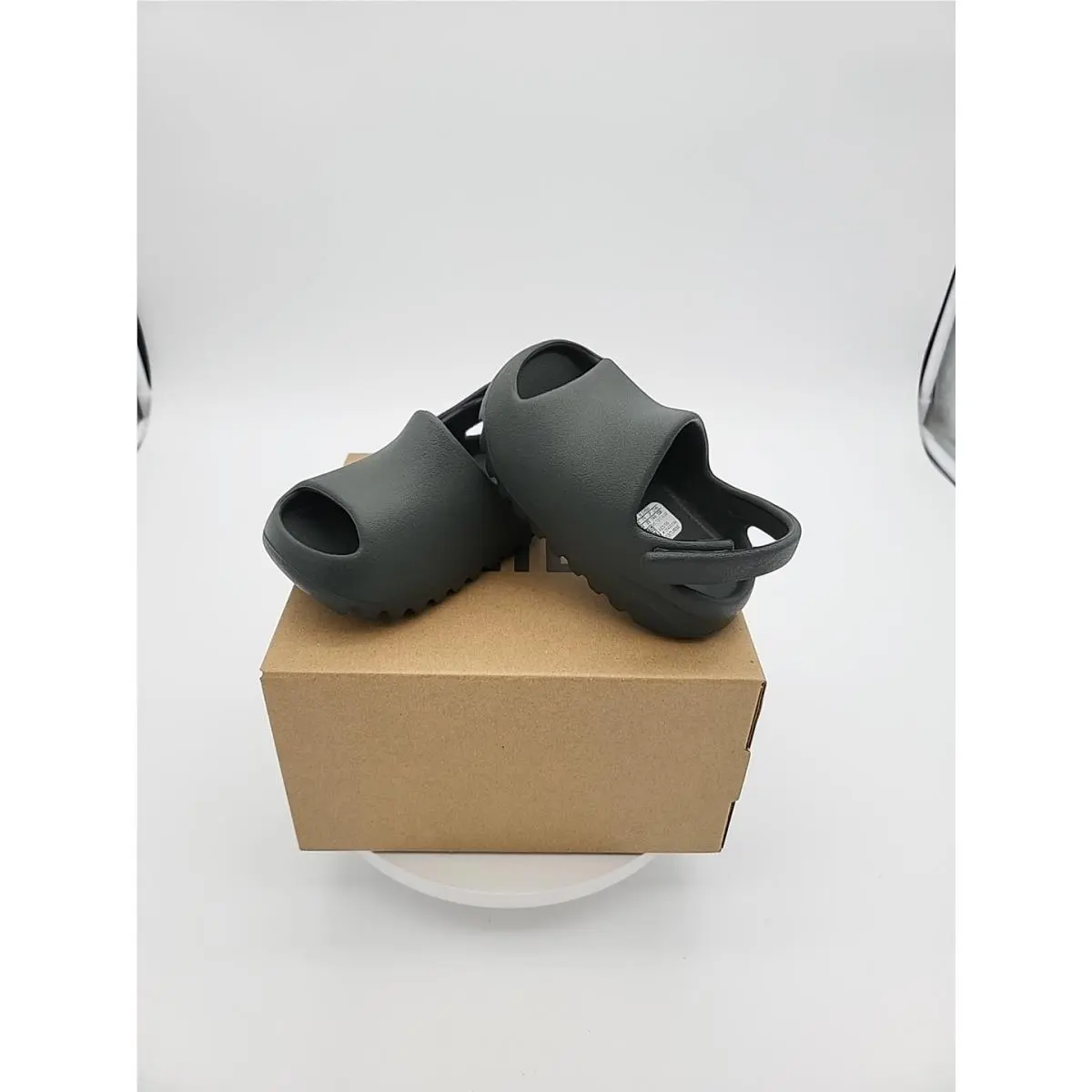 Adidas Yeezy Slide Infant Dark Onyx Size 6K ID5106 Ye Yzy Kanye West DS Kim