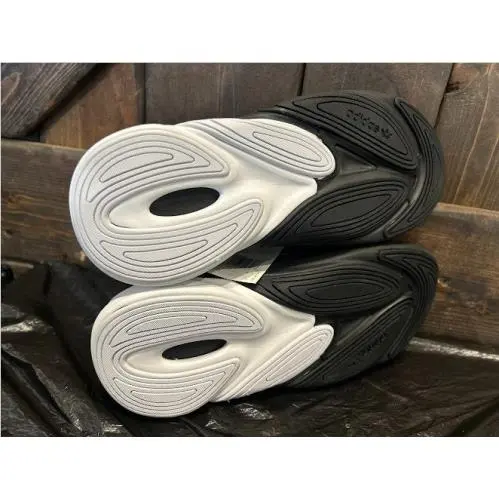 Adidas shoes - adidas Ozelia - Ozelia - GZ4300 - Black 2