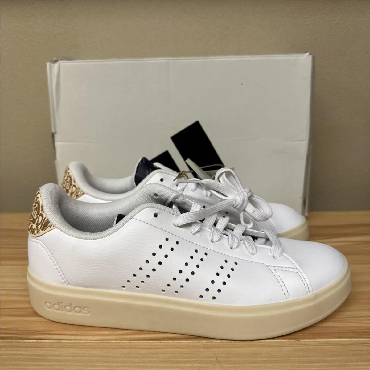 Adidas Advantage 2.0 Cloud White Night Indigo Off White IG9182 Women’s Size 5.5