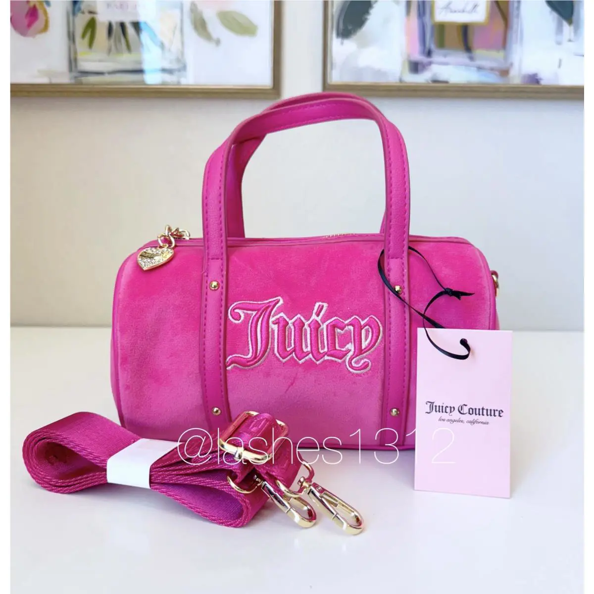 Juicy Couture Bag Queen of Everything Mini Crossbody Barrel - Hot Pink