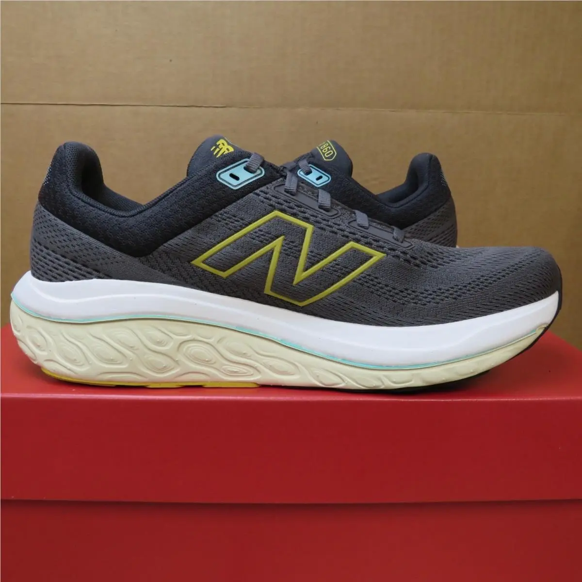 New Balance shoes - 860 v14 - Mostly Gray 9